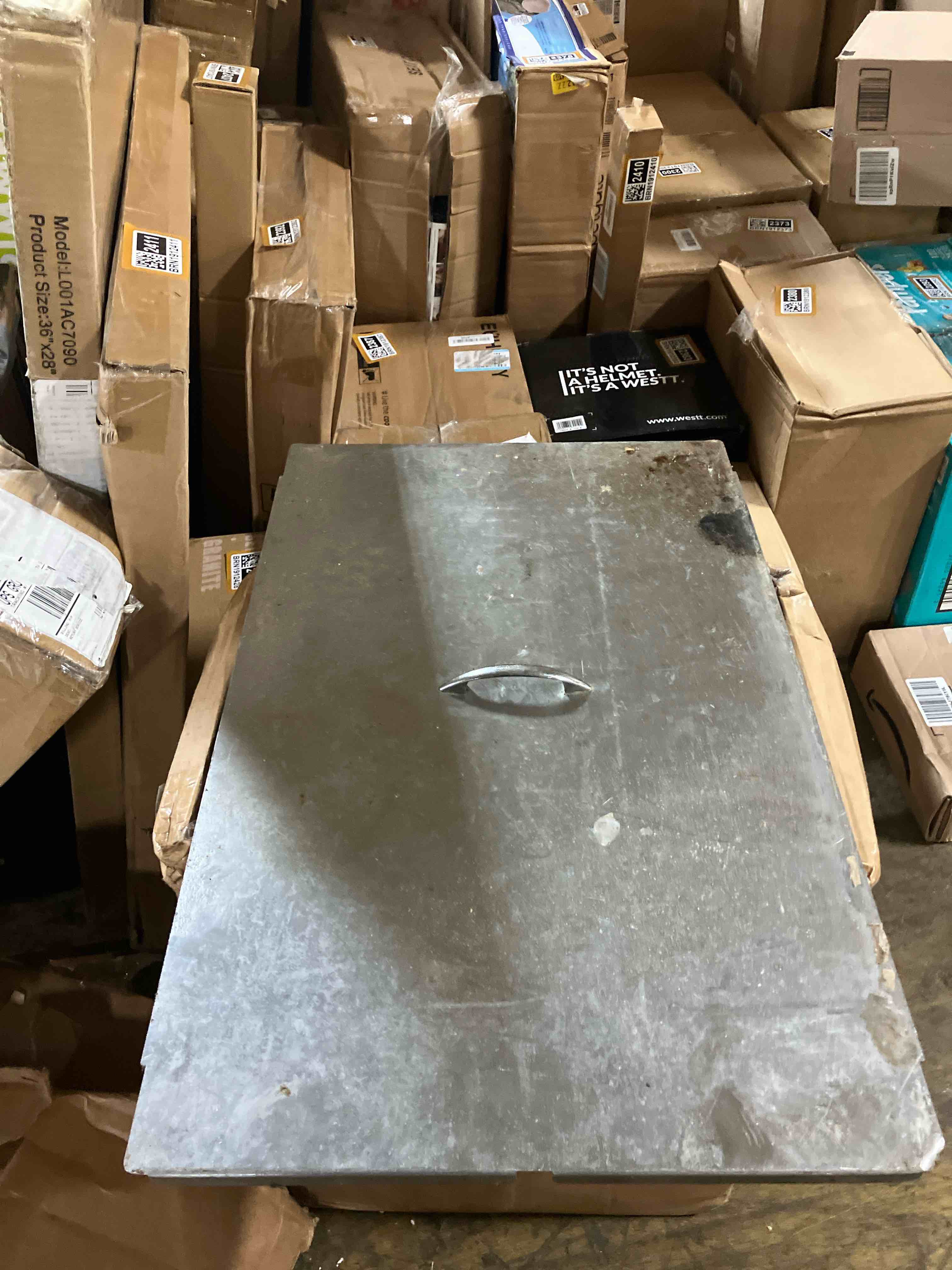 https://s3.amazonaws.com/lotting-images-prod/phillipi/GRA2329535_1752763575940.jpeg