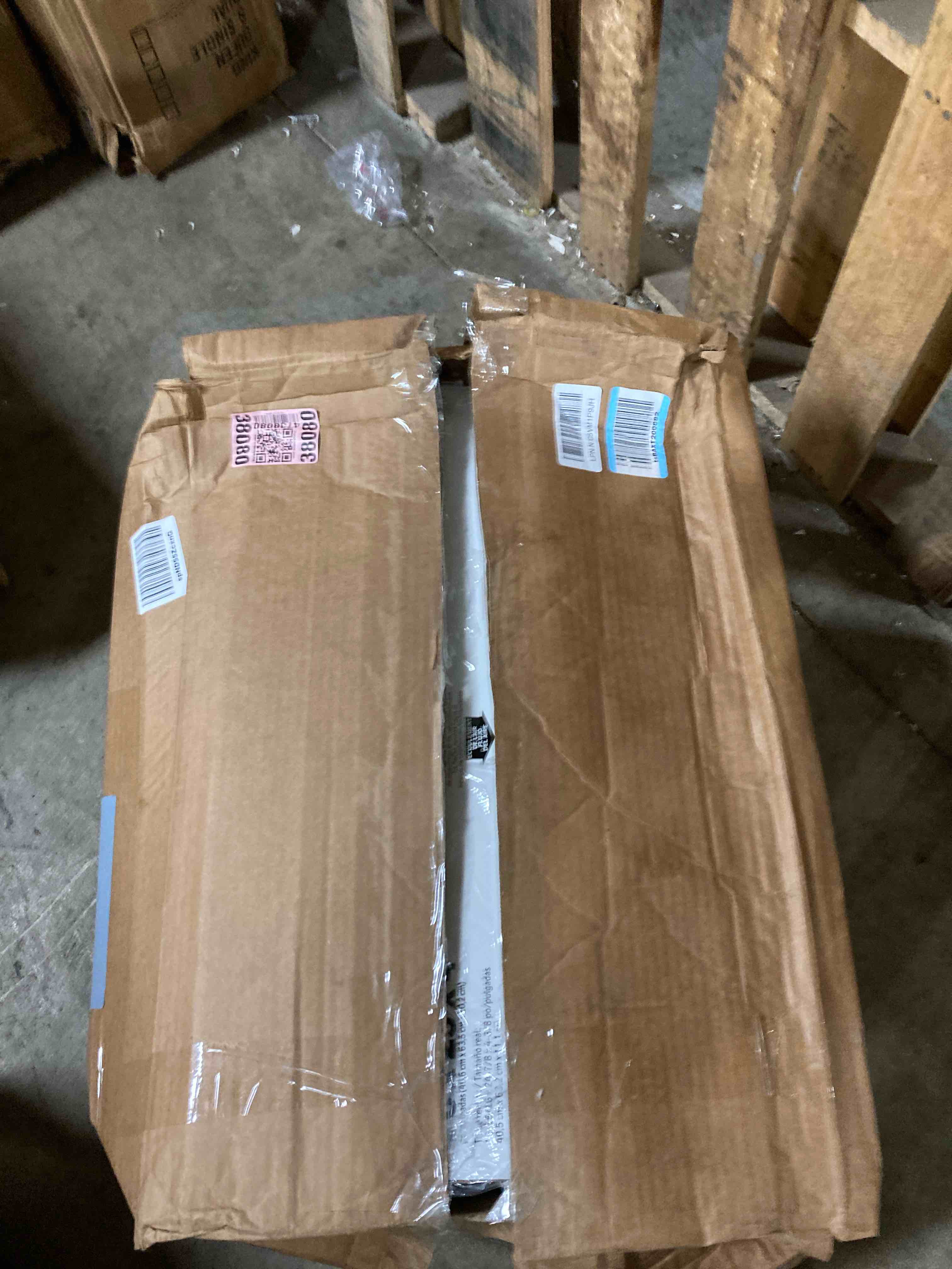 https://s3.amazonaws.com/lotting-images-prod/phillipi/GRA2330078_1753472570753.jpeg