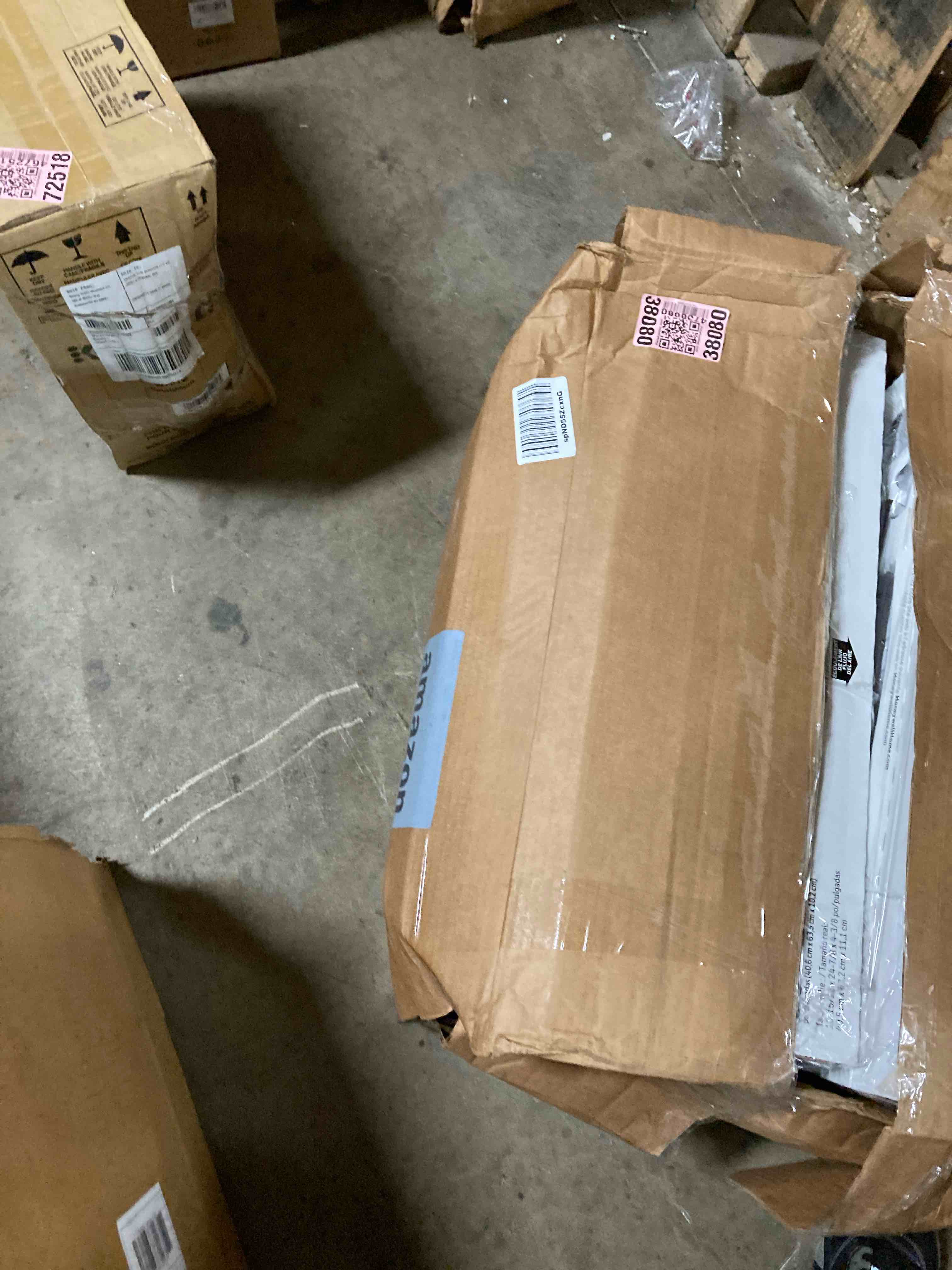 https://s3.amazonaws.com/lotting-images-prod/phillipi/GRA2330078_1753472572004.jpeg