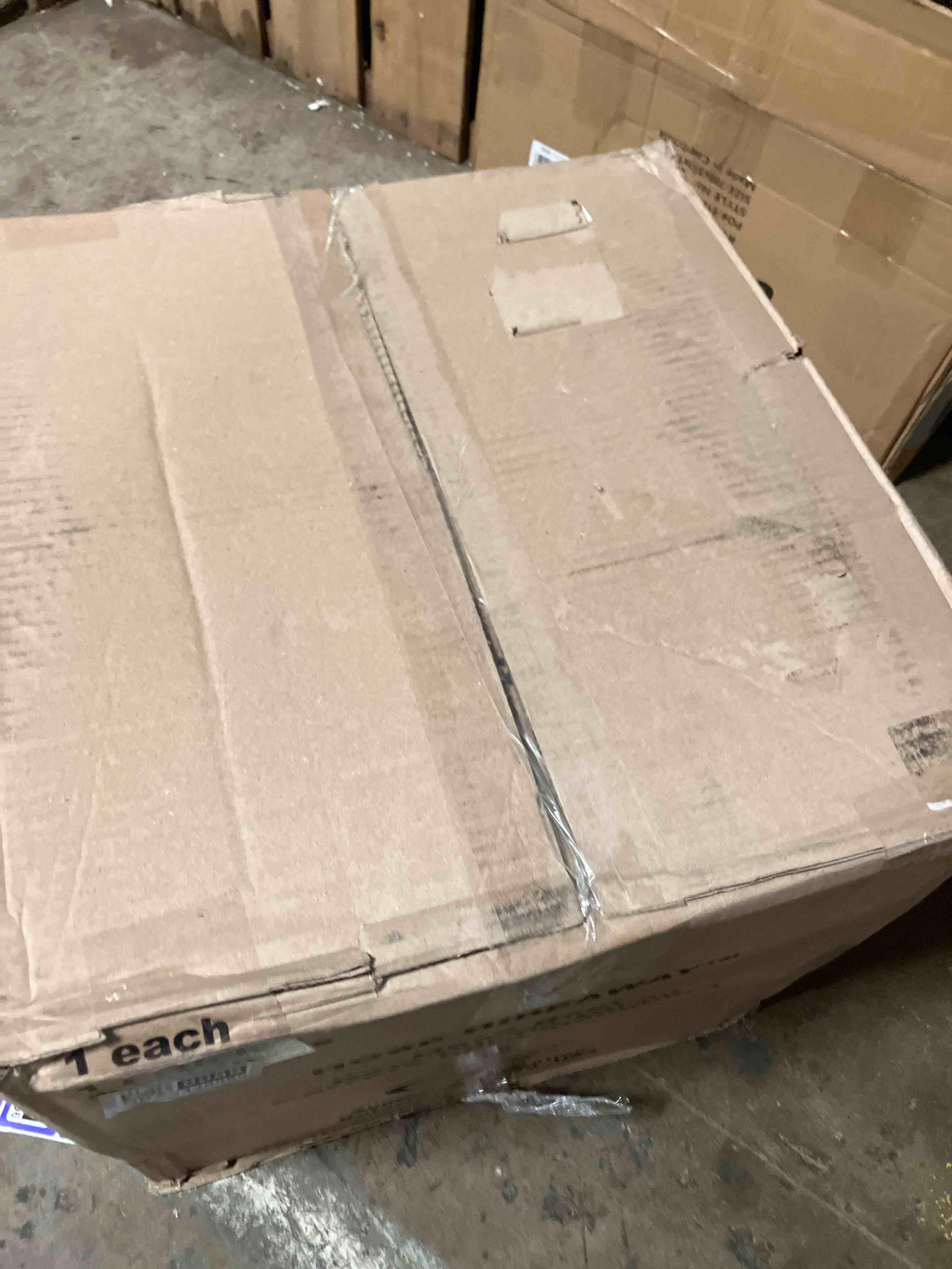 https://s3.amazonaws.com/lotting-images-prod/phillipi/GRA2330089_1753966102945.jpeg