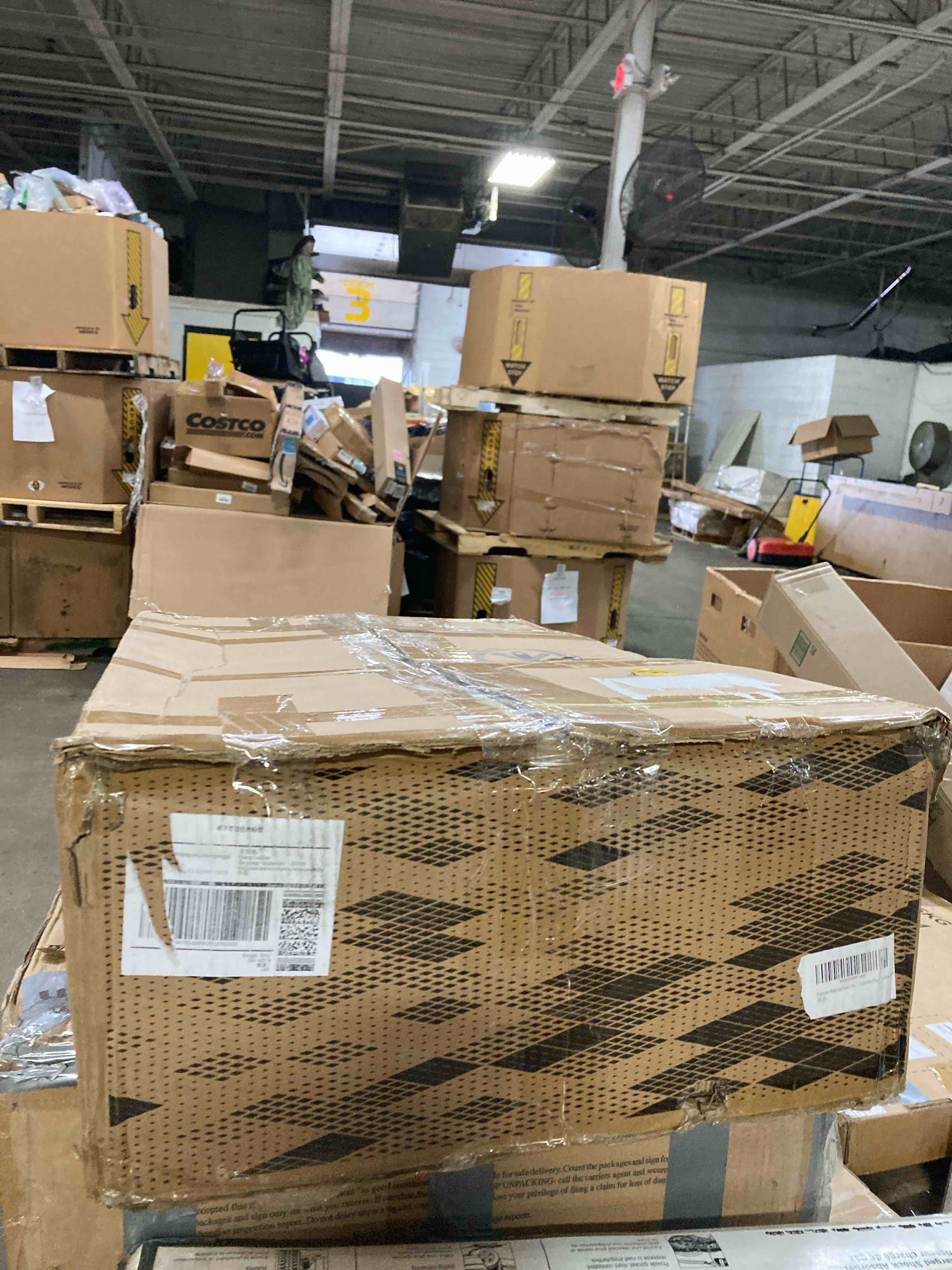 https://s3.amazonaws.com/lotting-images-prod/phillipi/GRA2330201_1753989523418.jpeg