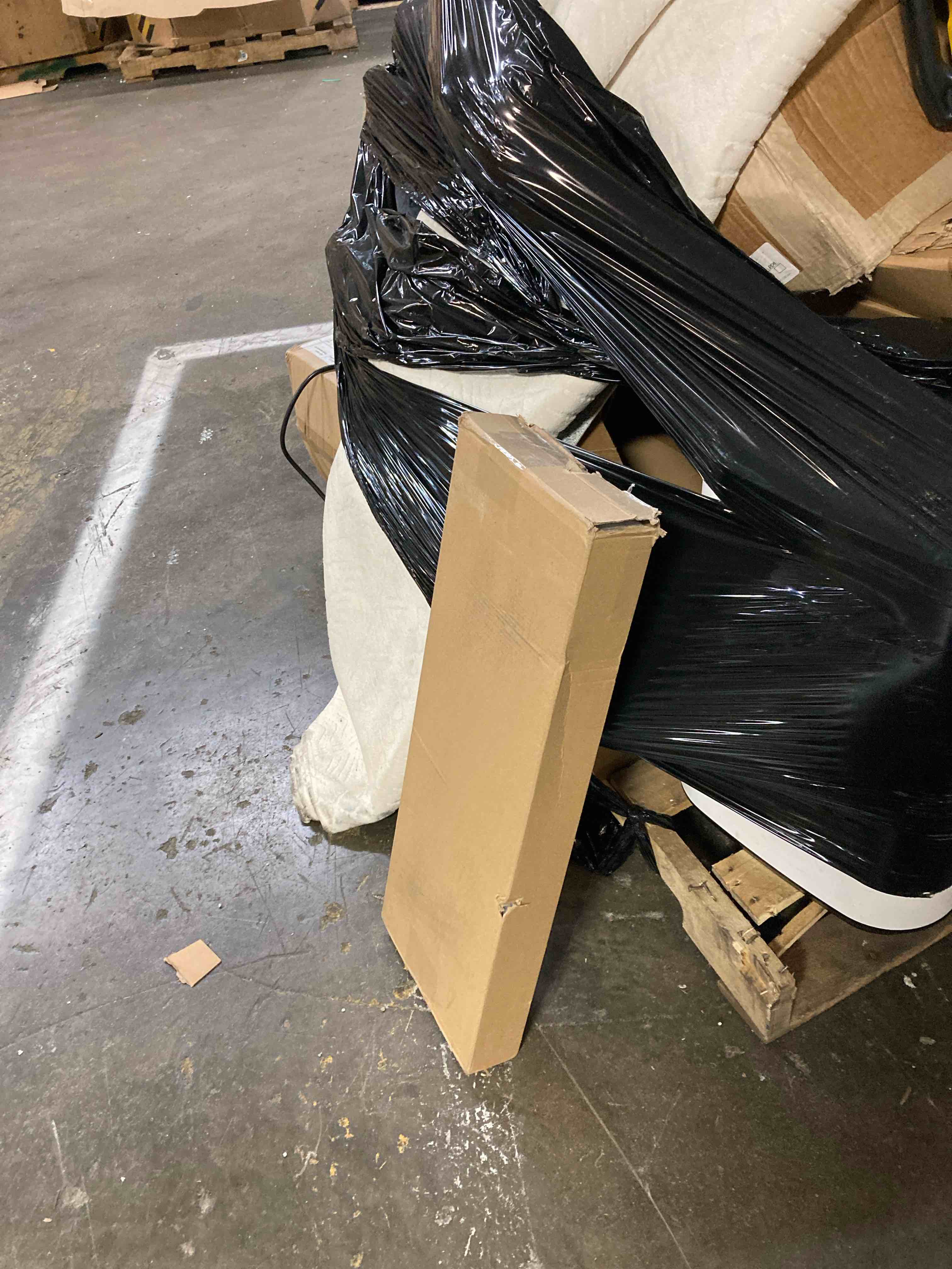 https://s3.amazonaws.com/lotting-images-prod/phillipi/GRA2330214_1753987760185.jpeg
