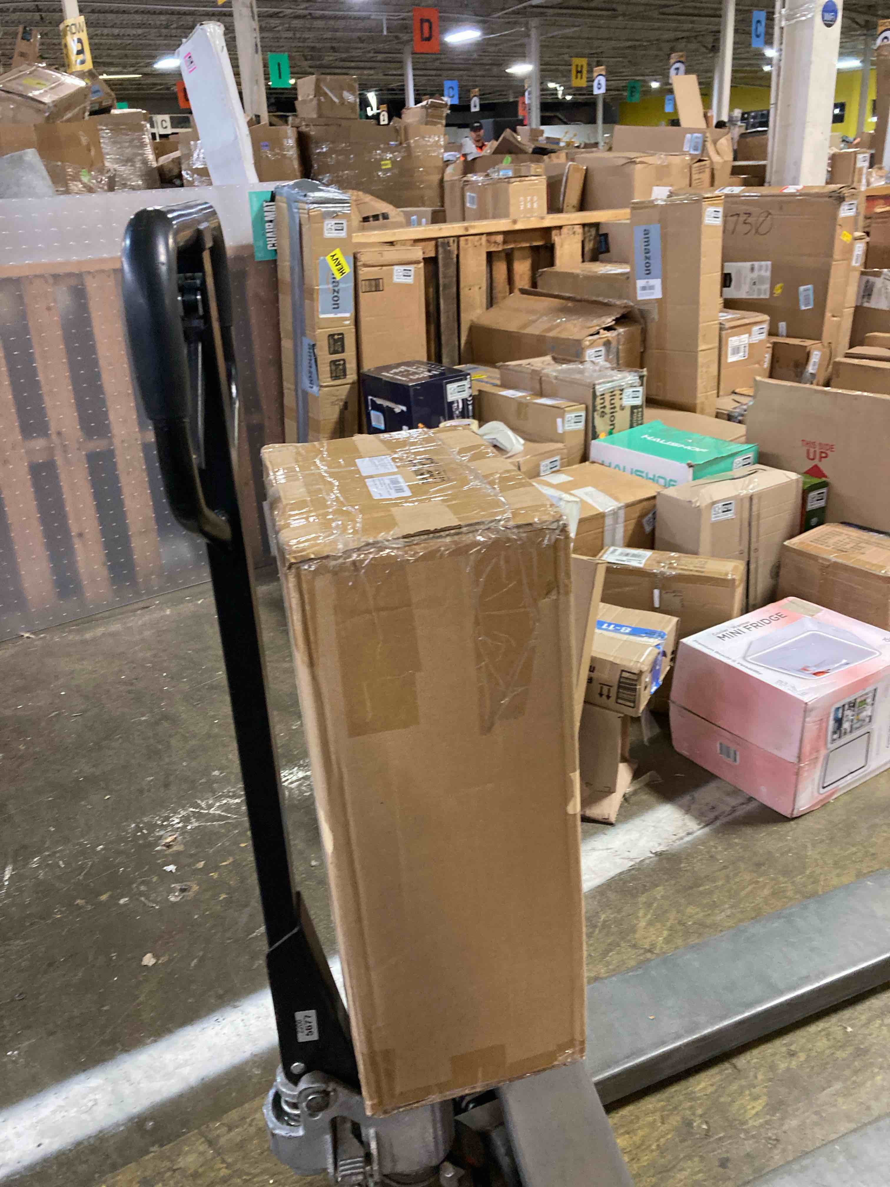 https://s3.amazonaws.com/lotting-images-prod/phillipi/GRA2330215_1753987536566.jpeg