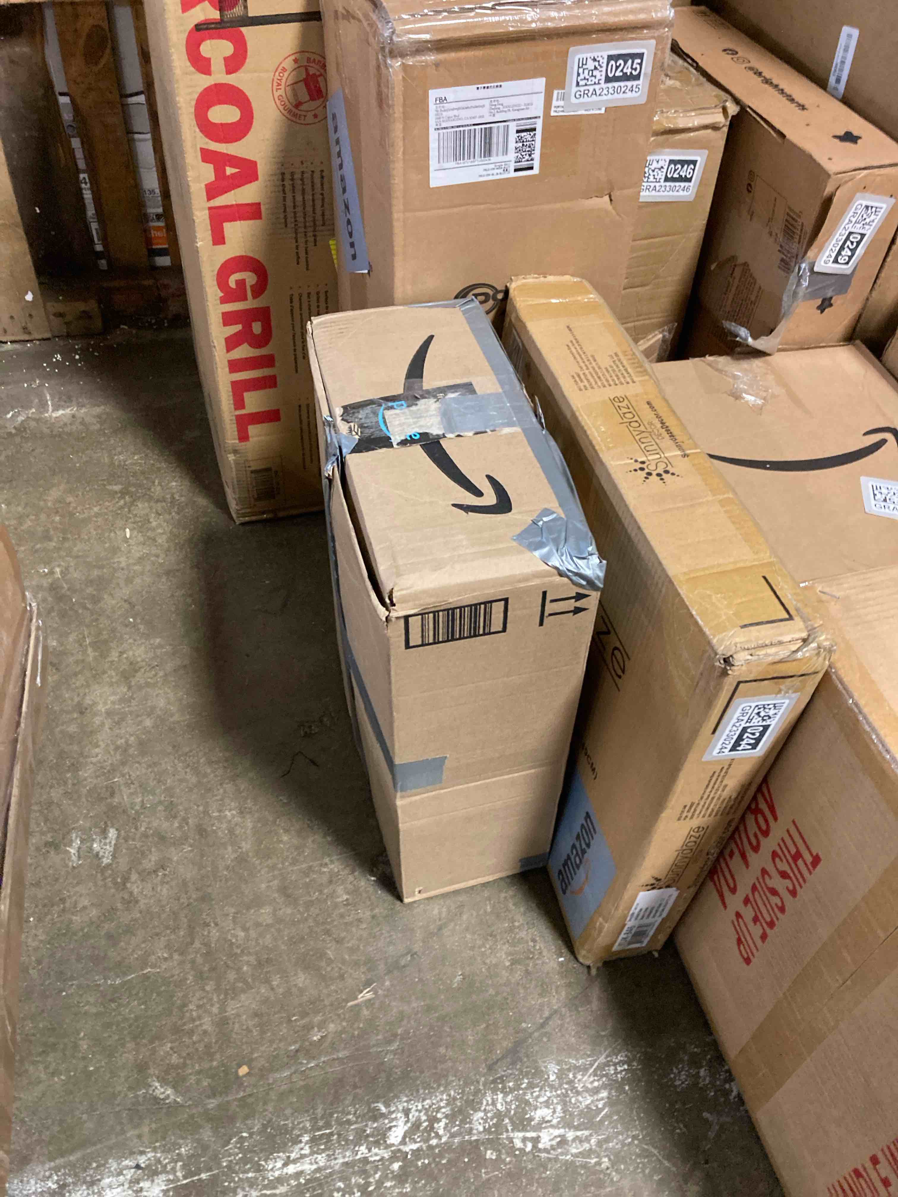https://s3.amazonaws.com/lotting-images-prod/phillipi/GRA2330243_1753983017103.jpeg