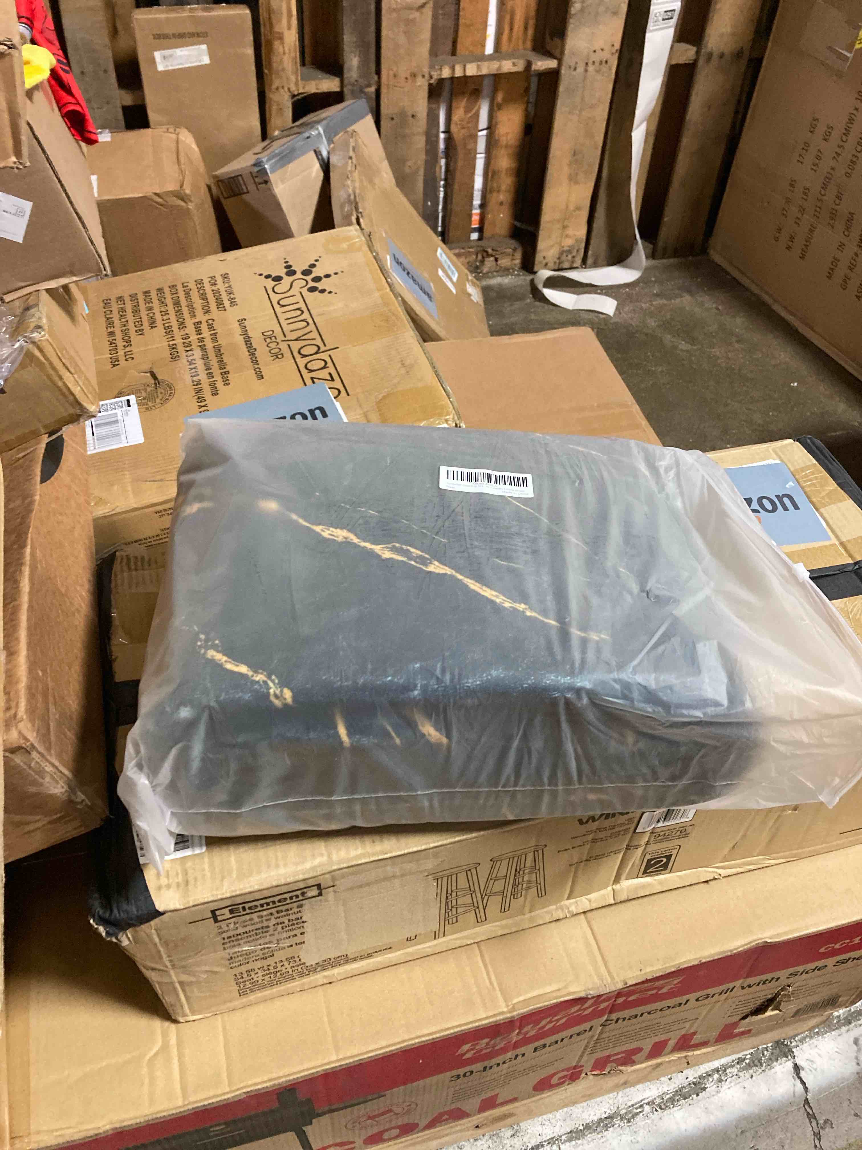 https://s3.amazonaws.com/lotting-images-prod/phillipi/GRA2330251_1753981611103.jpeg