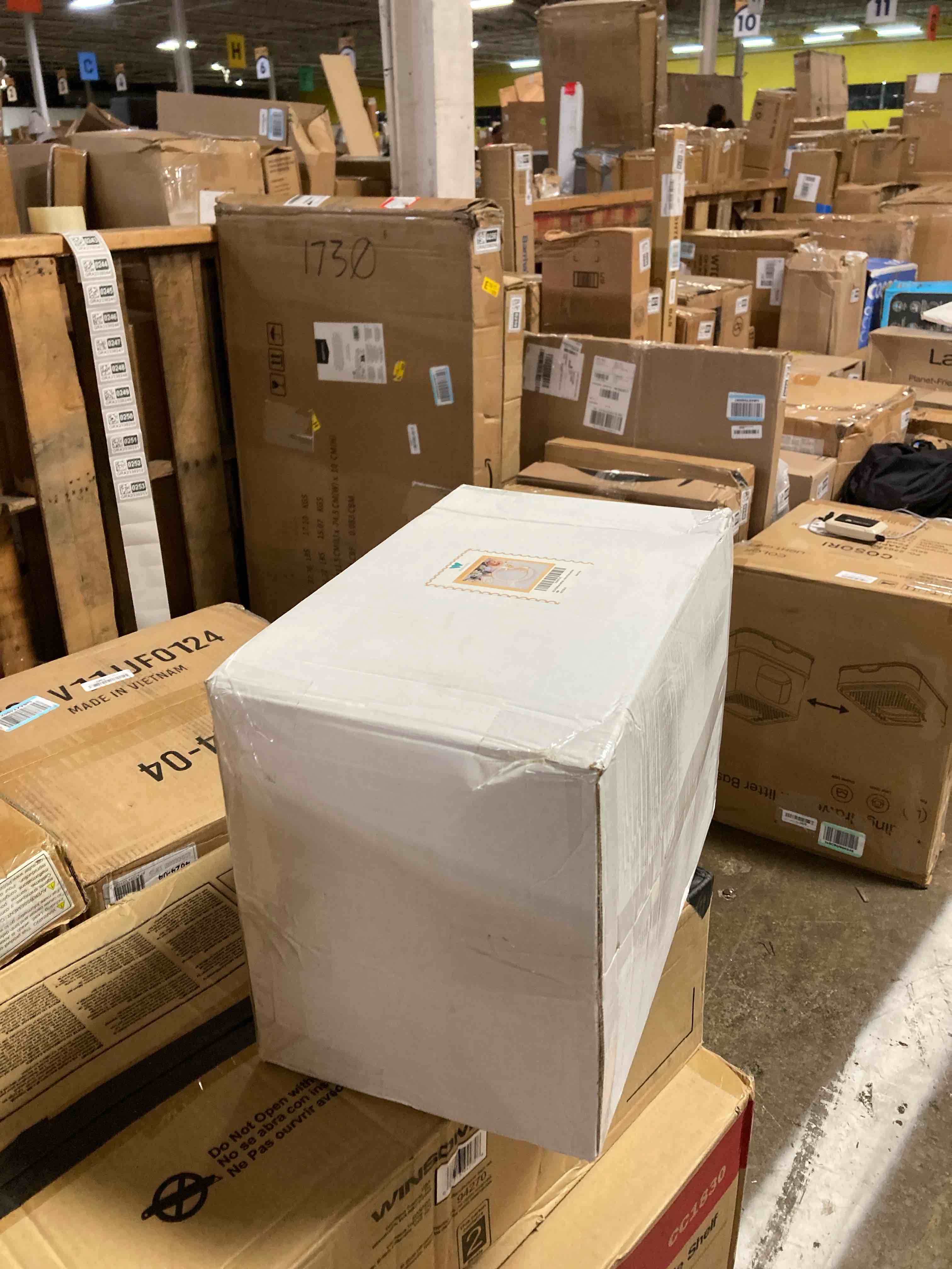 https://s3.amazonaws.com/lotting-images-prod/phillipi/GRA2330253_1753981431330.jpeg