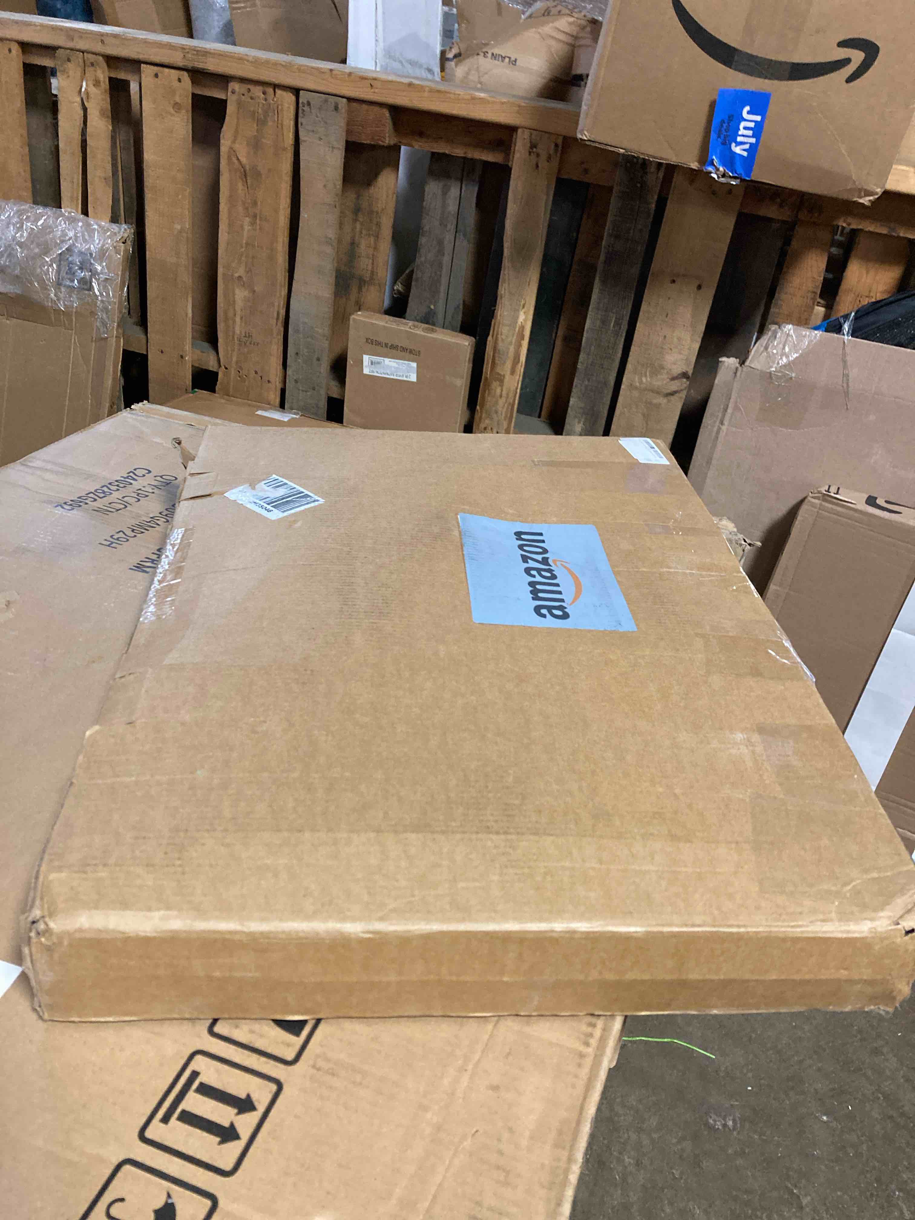 https://s3.amazonaws.com/lotting-images-prod/phillipi/GRA2330258_1753980660751.jpeg