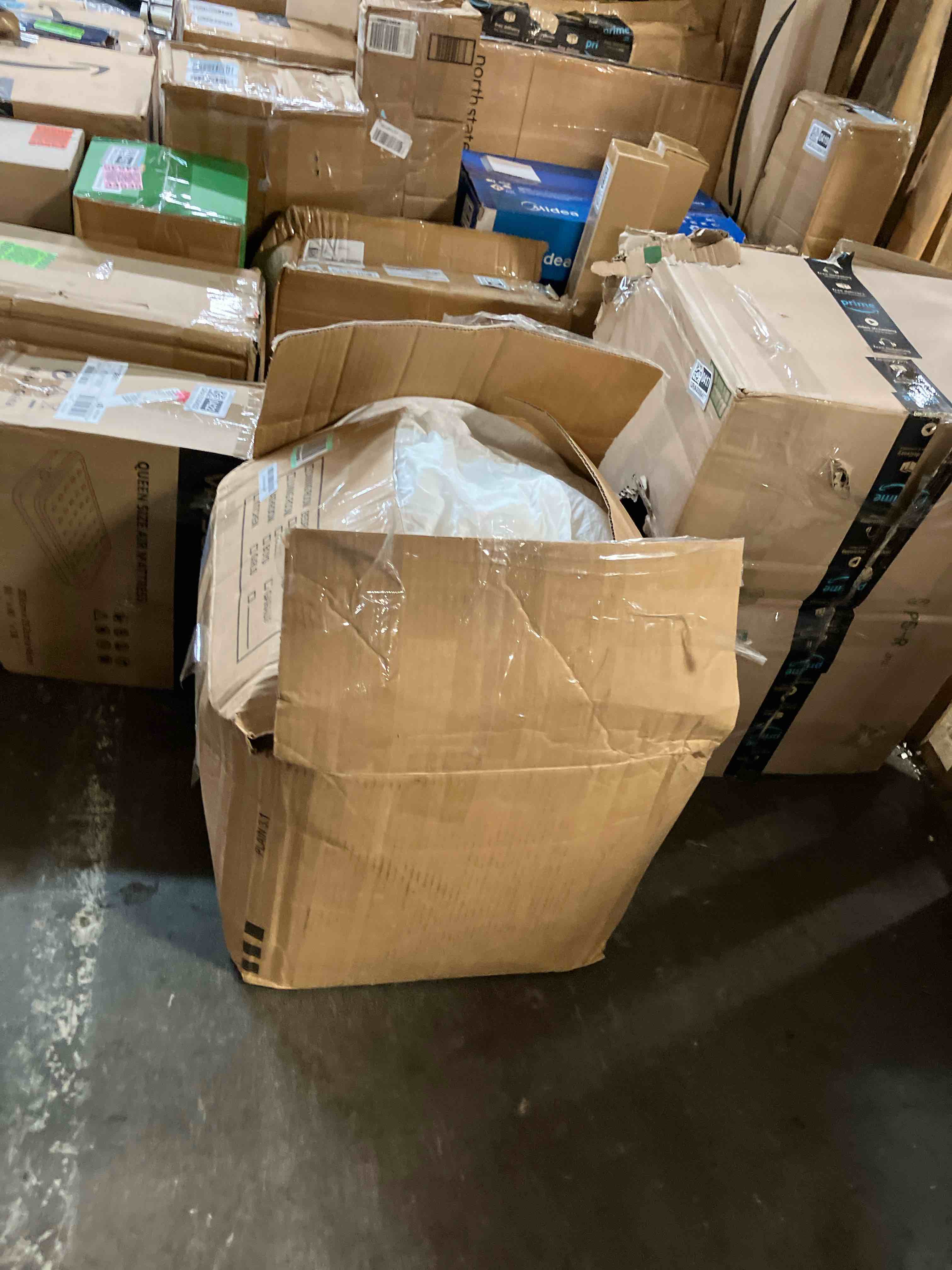 https://s3.amazonaws.com/lotting-images-prod/phillipi/GRA2330416_1754073608463.jpeg