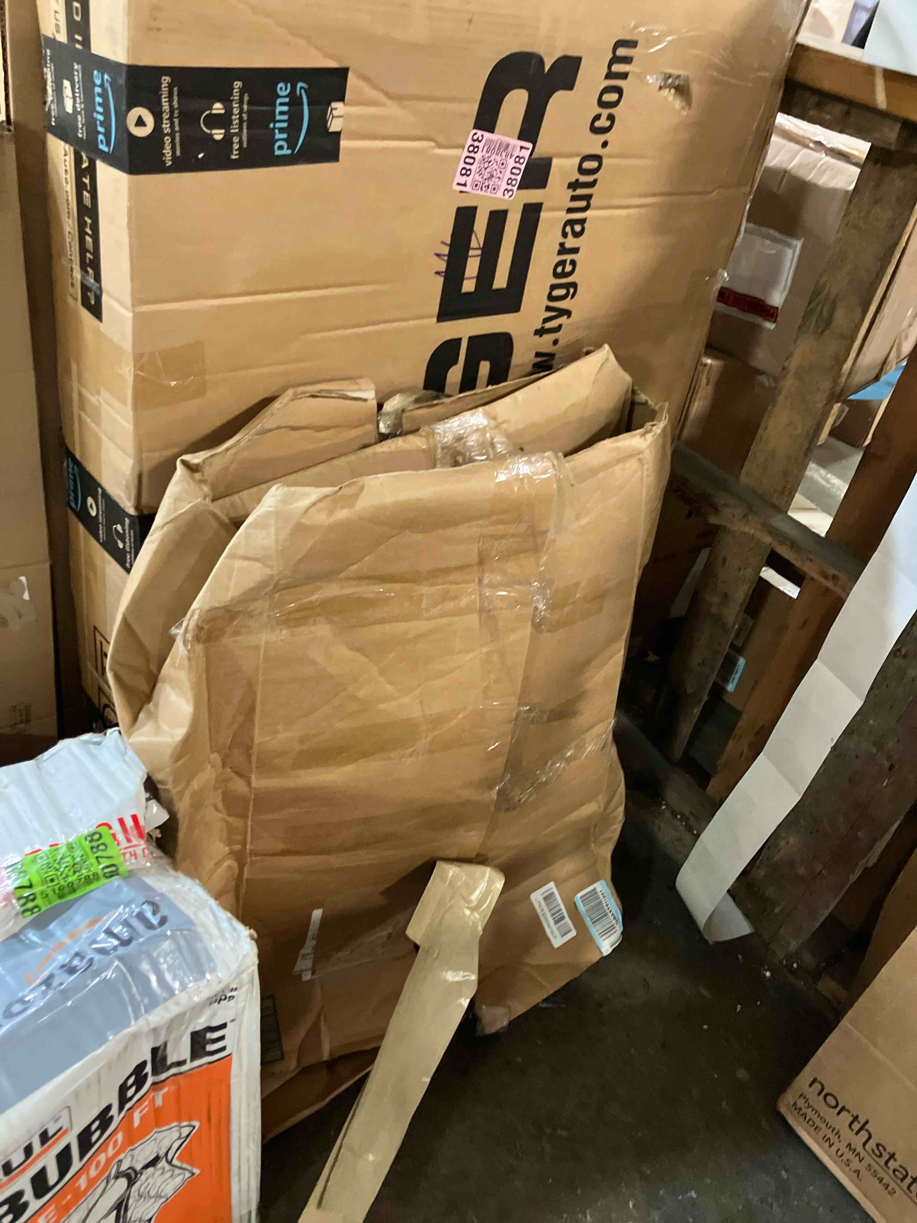 https://s3.amazonaws.com/lotting-images-prod/phillipi/GRA2330438_1754066064339.jpeg