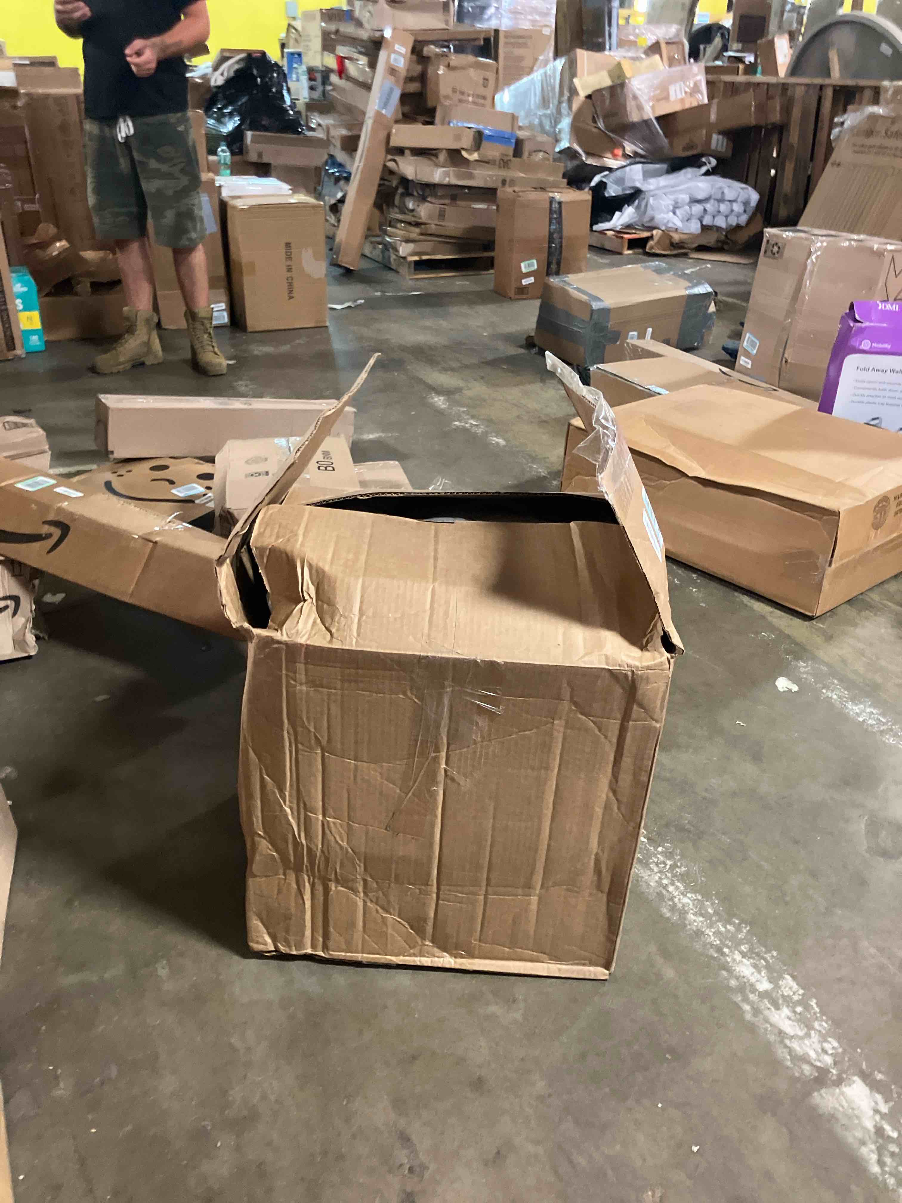 https://s3.amazonaws.com/lotting-images-prod/phillipi/GRA2330660_1754418548696.jpeg