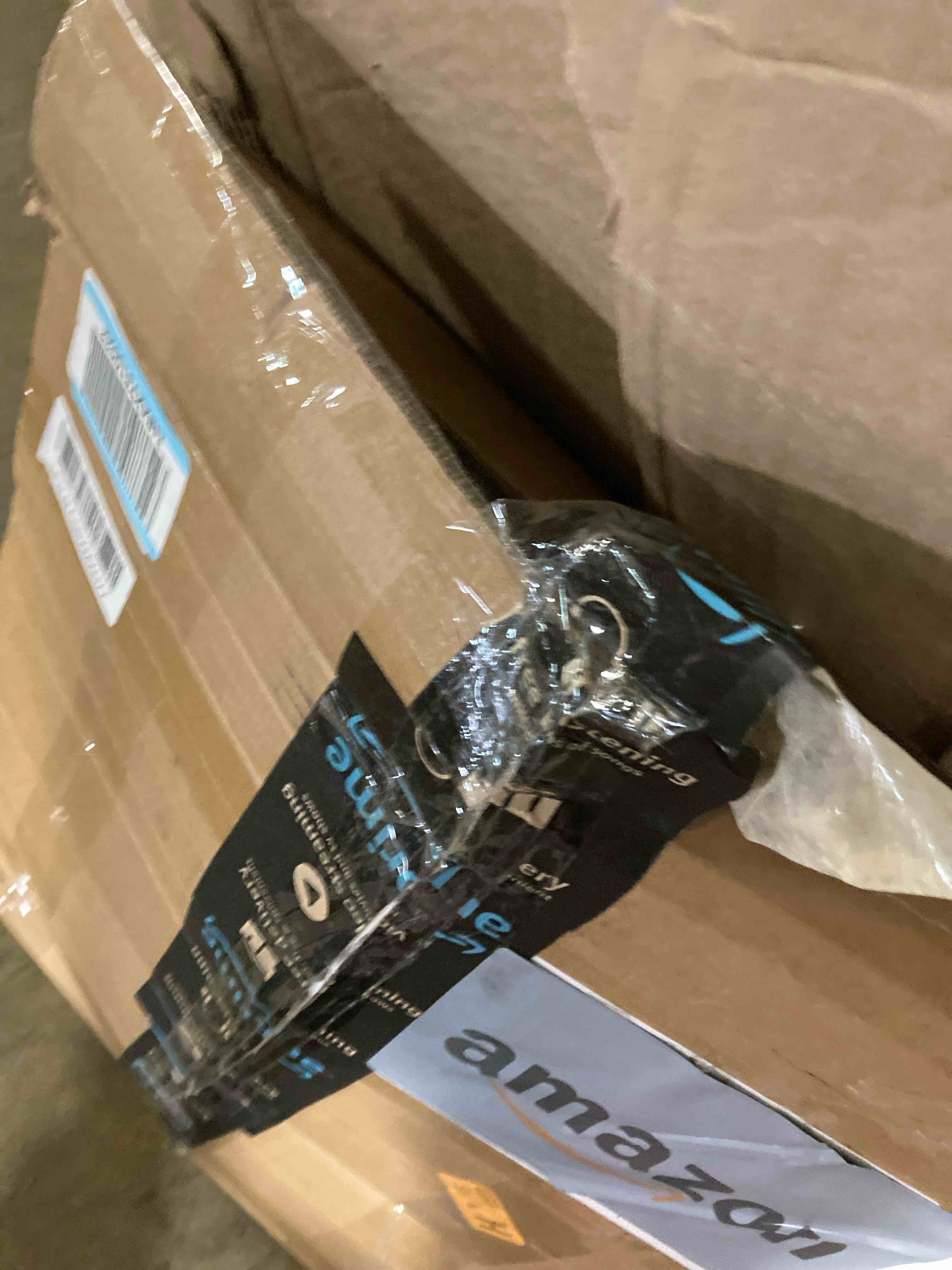 https://s3.amazonaws.com/lotting-images-prod/phillipi/GRA2330894_1754601773657.jpeg
