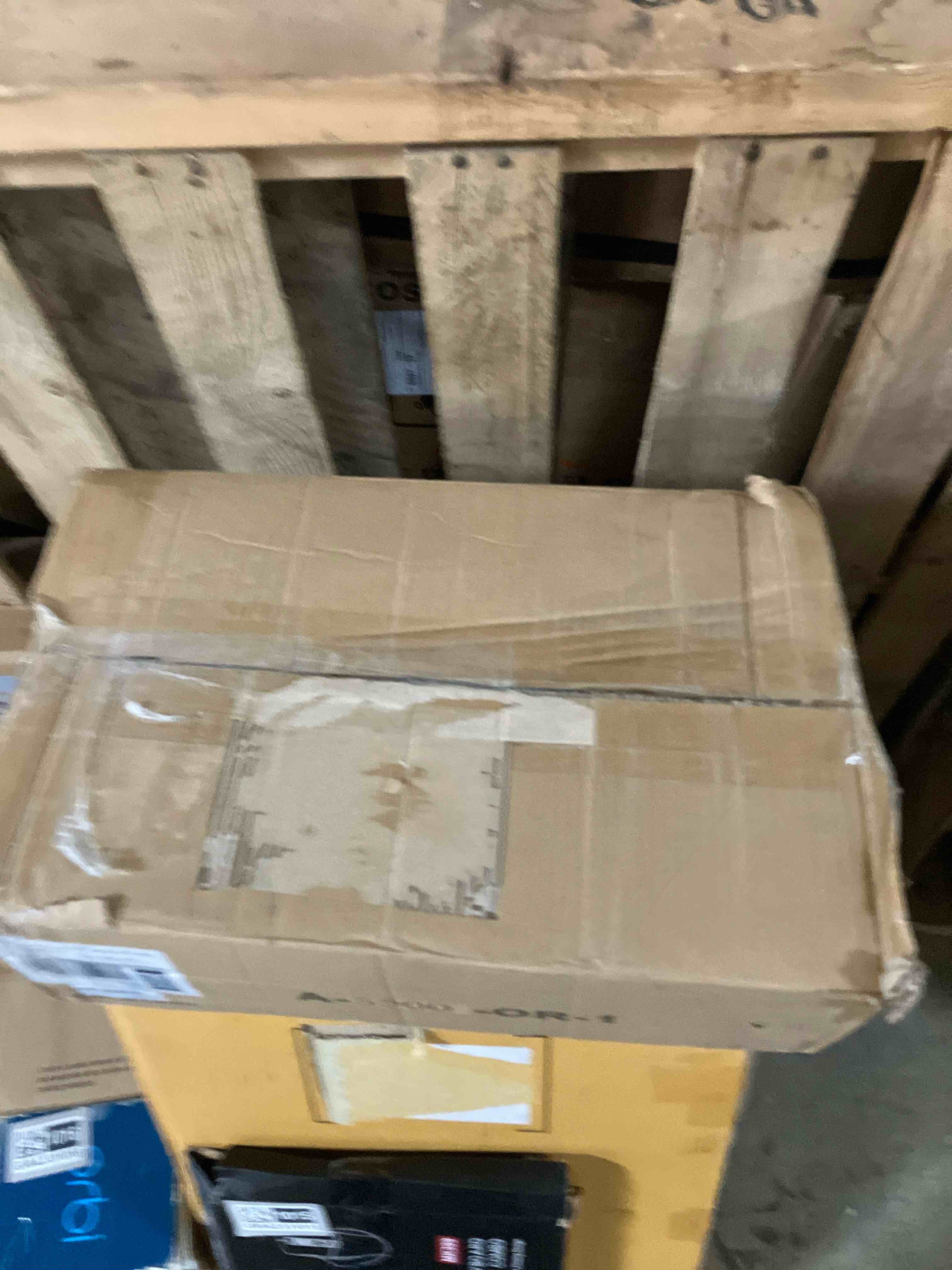 https://s3.amazonaws.com/lotting-images-prod/phillipi/GRA2331014_1754666249191.jpeg