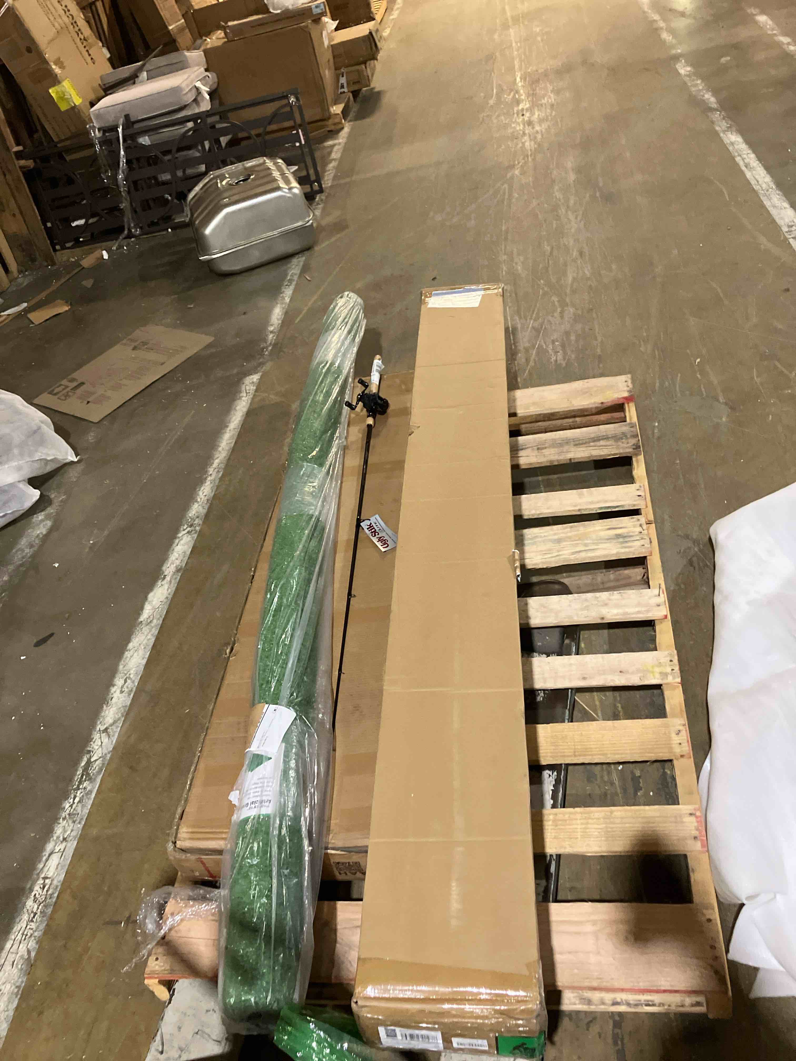 https://s3.amazonaws.com/lotting-images-prod/phillipi/GRA2331079_1755013435498.jpeg