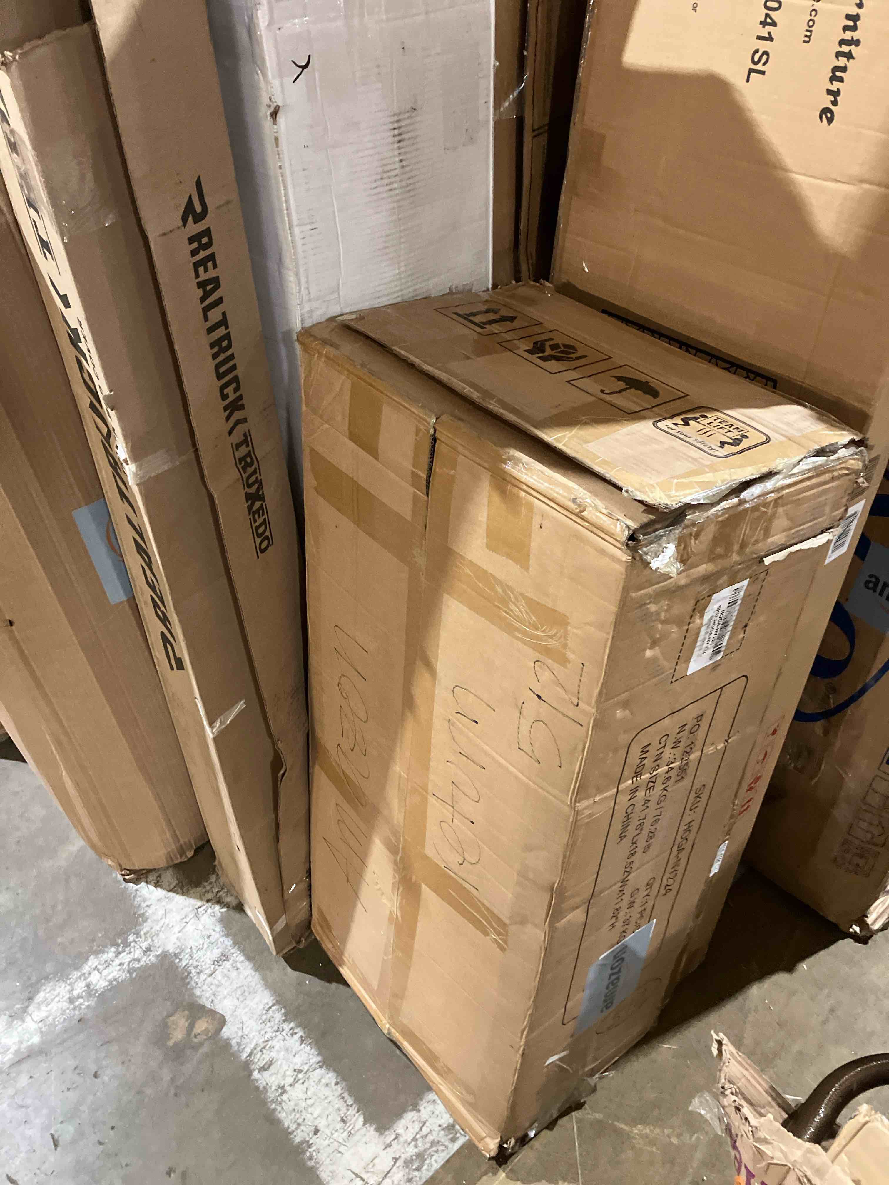 https://s3.amazonaws.com/lotting-images-prod/phillipi/GRA2331116_1755024919938.jpeg