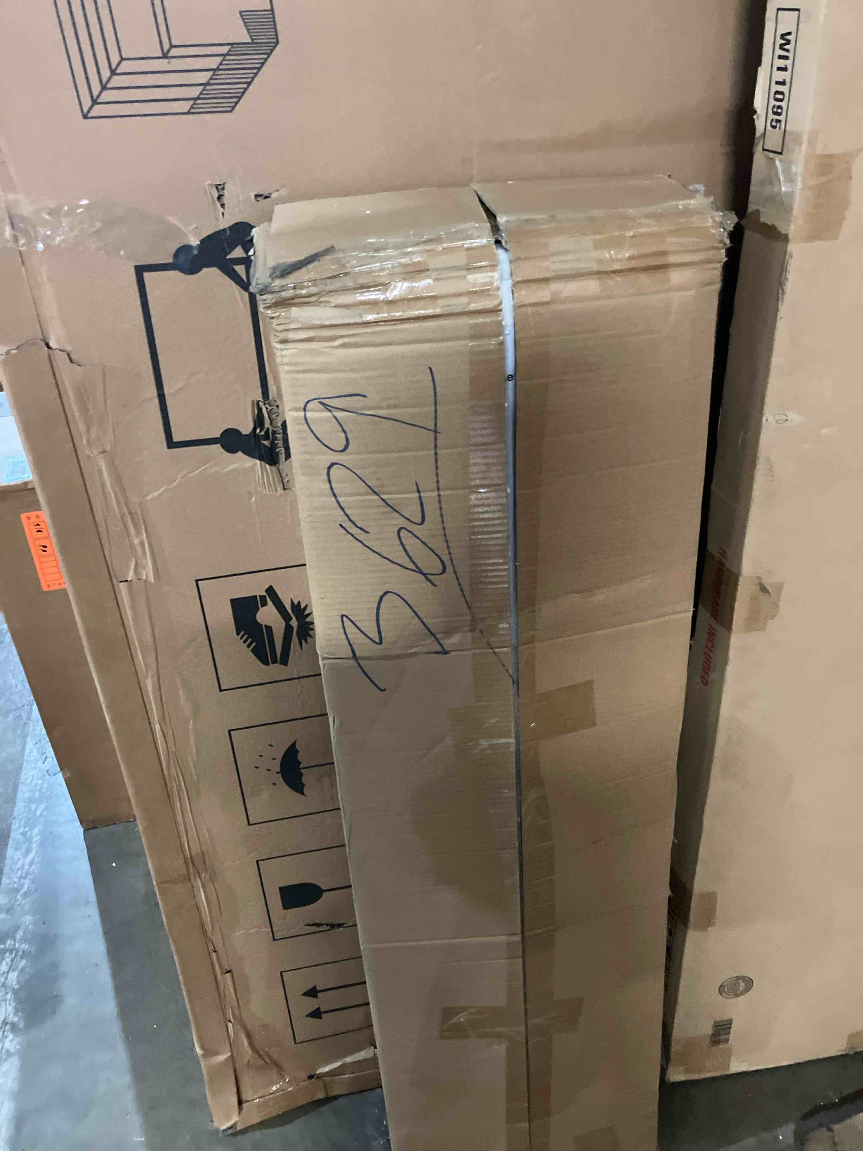 https://s3.amazonaws.com/lotting-images-prod/phillipi/GRA2331134_1755024663444.jpeg