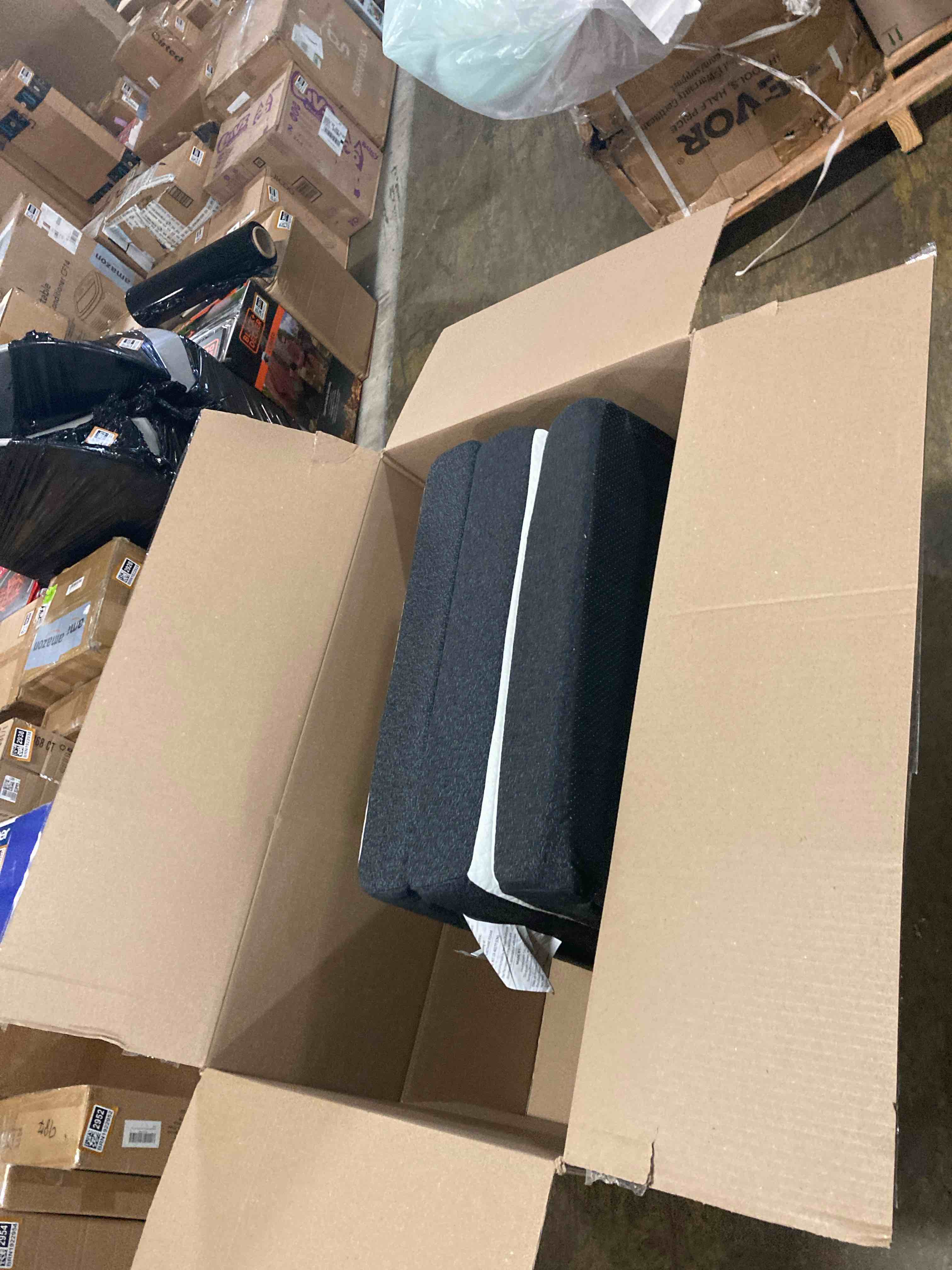 https://s3.amazonaws.com/lotting-images-prod/phillipi/GRA2331236_1755094483604.jpeg