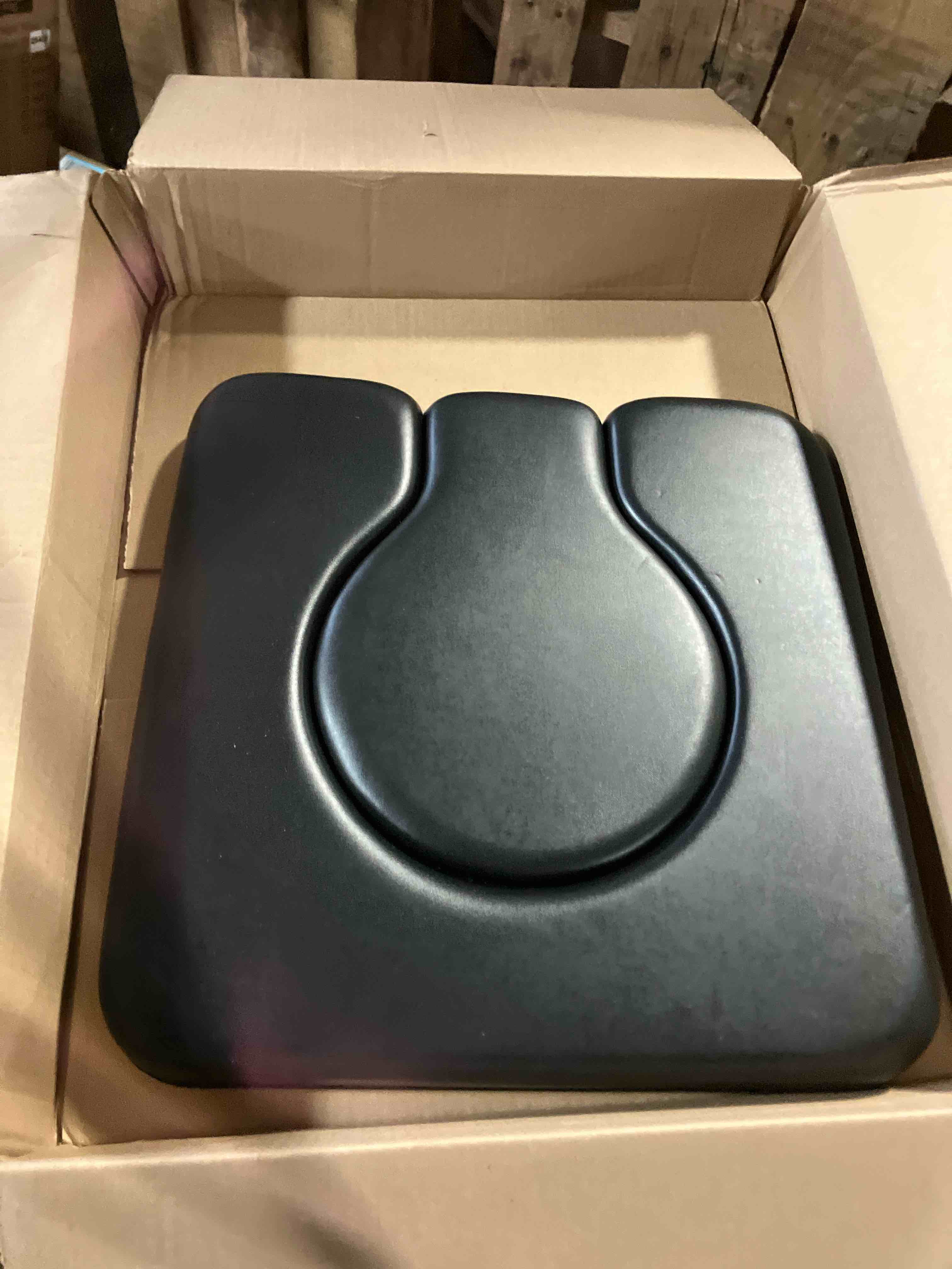 https://s3.amazonaws.com/lotting-images-prod/phillipi/GRA2331413_1755108686486.jpeg