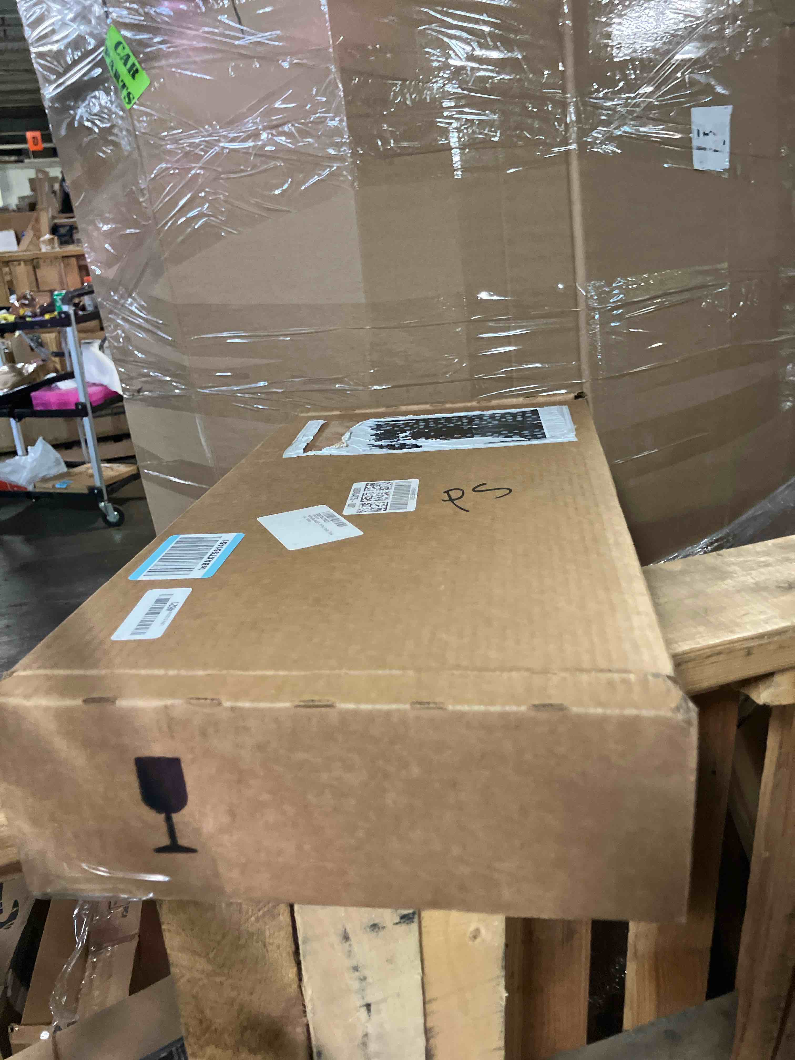 https://s3.amazonaws.com/lotting-images-prod/phillipi/GRA2331468_1755117890172.jpeg