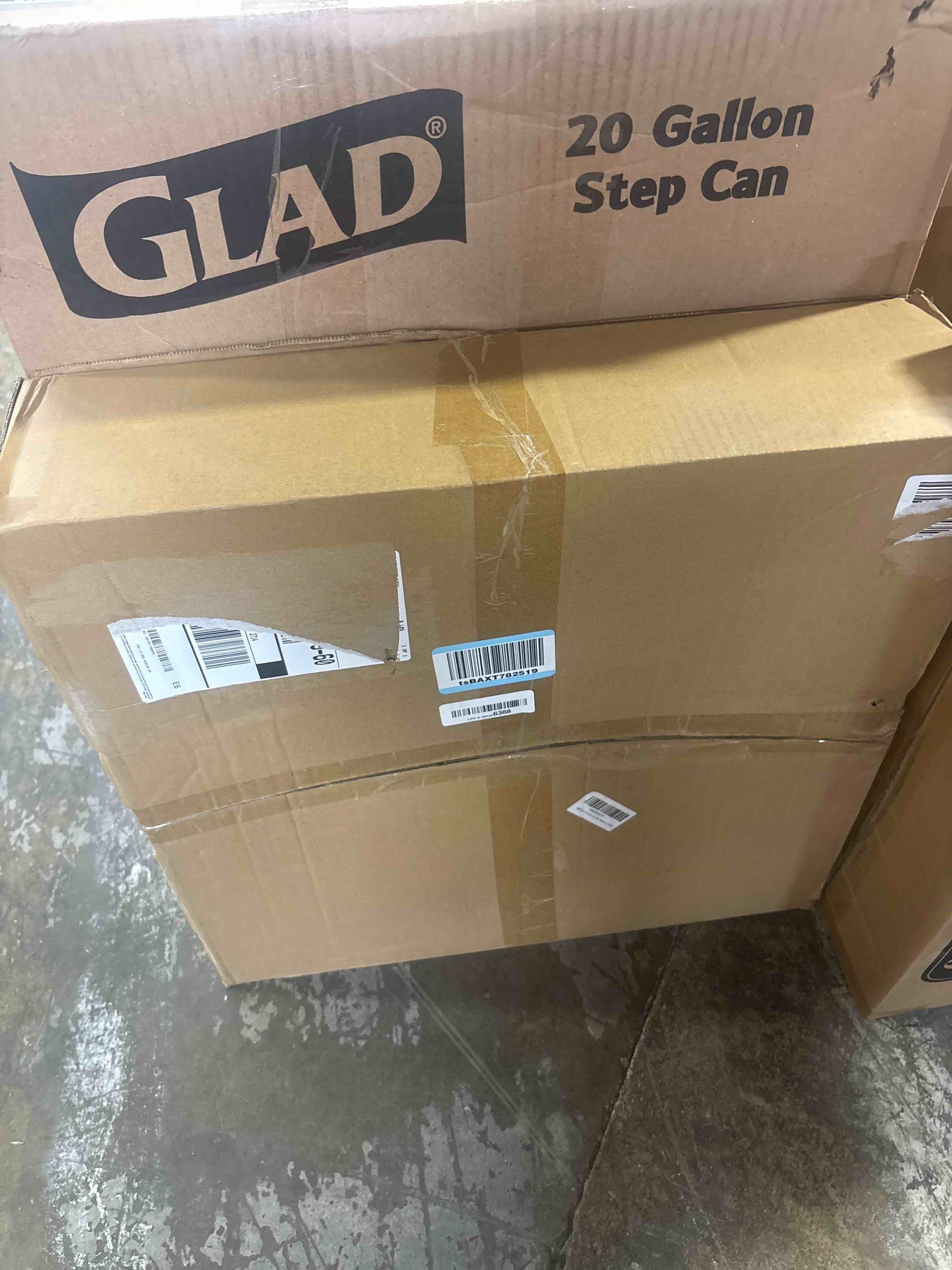 https://s3.amazonaws.com/lotting-images-prod/phillipi/GRA2331813_1758030460793.jpeg