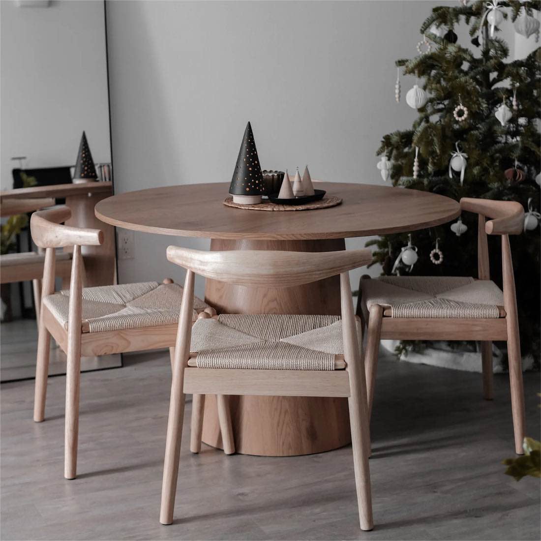 dwen 46" modern round pedestal dining table(base only ) 