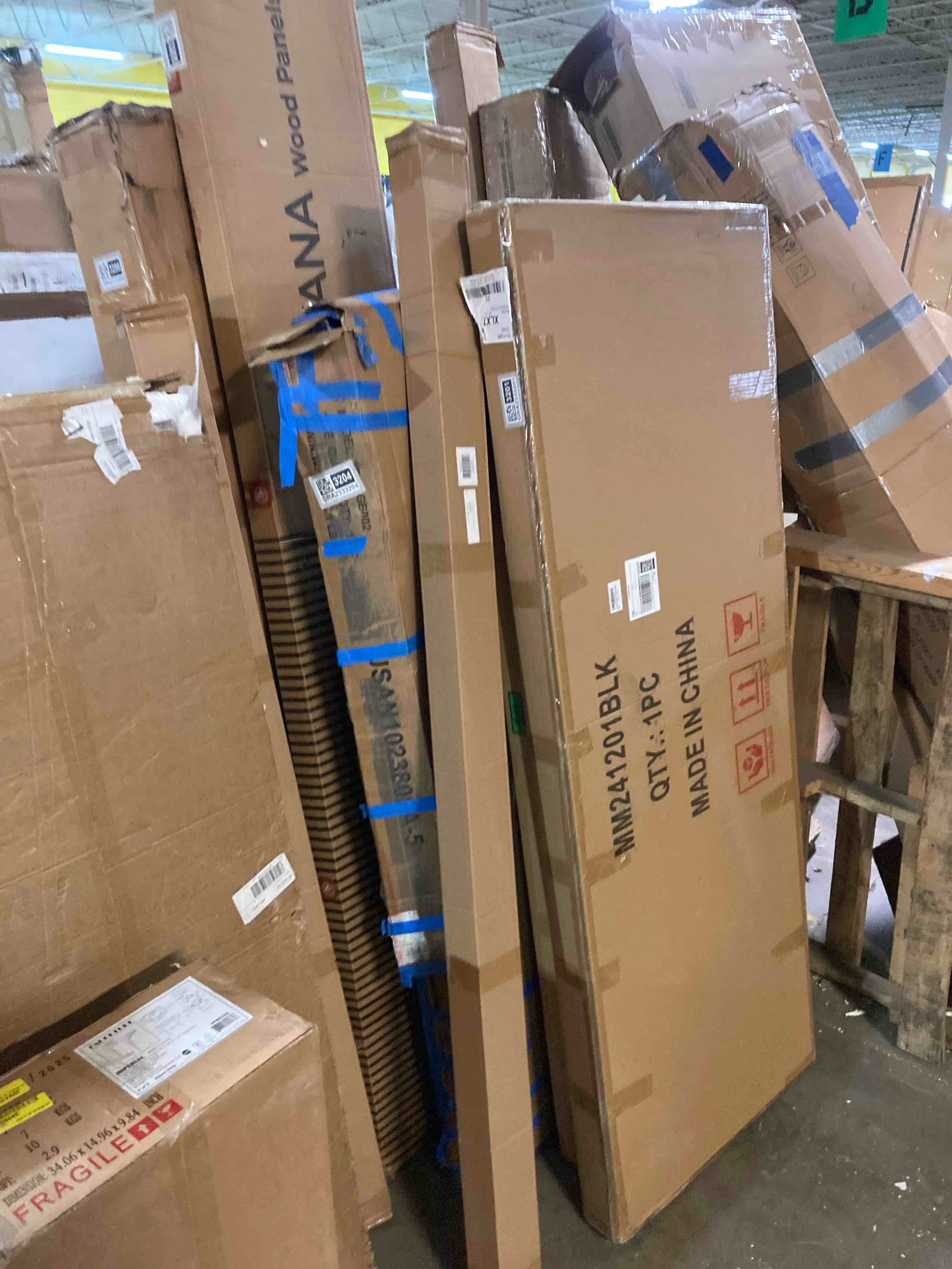 Condition photo showing New/Like New for 68in Cordless Roller Blinds