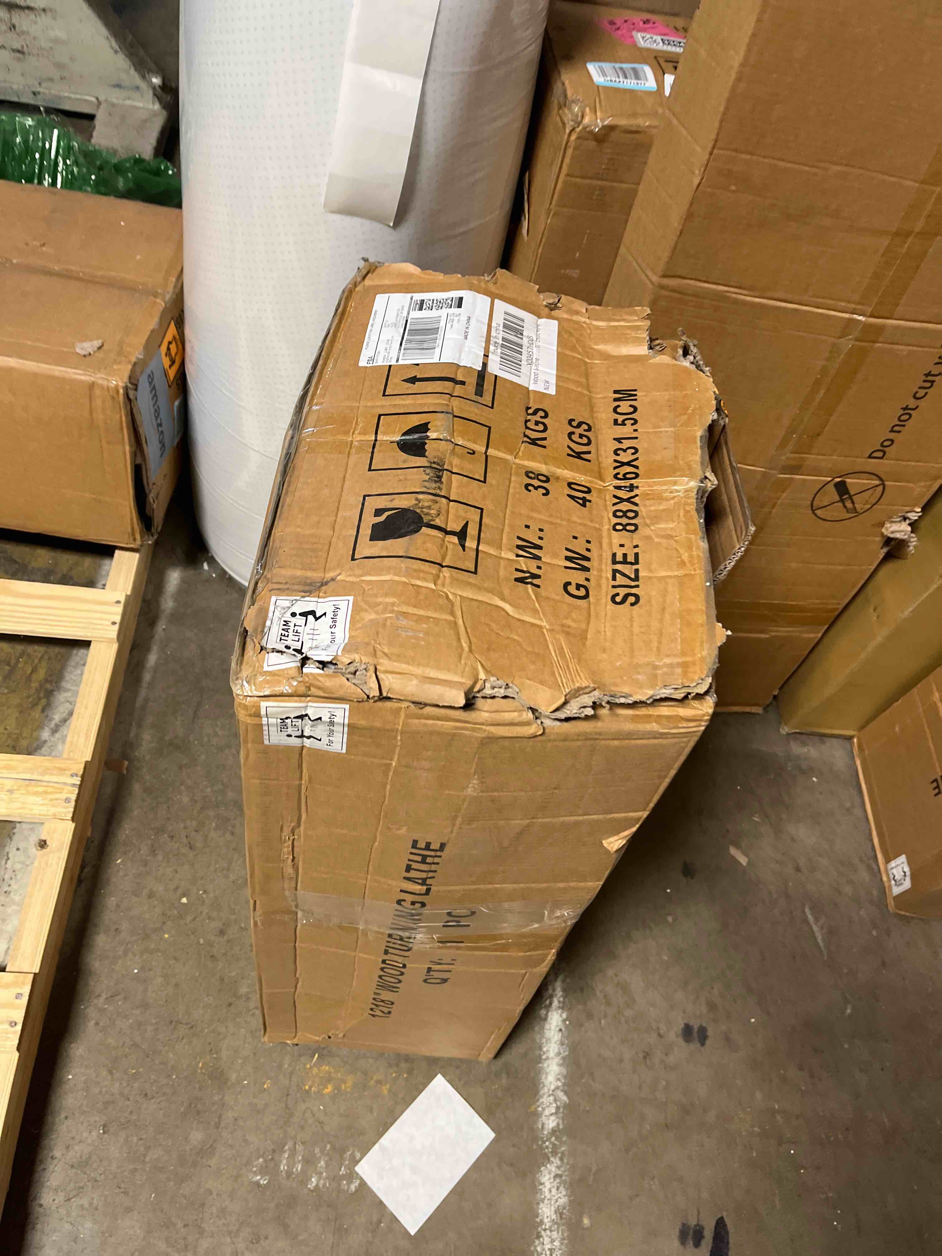 Condition photo showing New/Like New for Wood Lathe Machine, 12 x 18 inch, 550W 3/4HP, 5 Speed Settings 680-2770 RPM,Benchtop Lathe with MT2 Drive/Live Center 12x18"