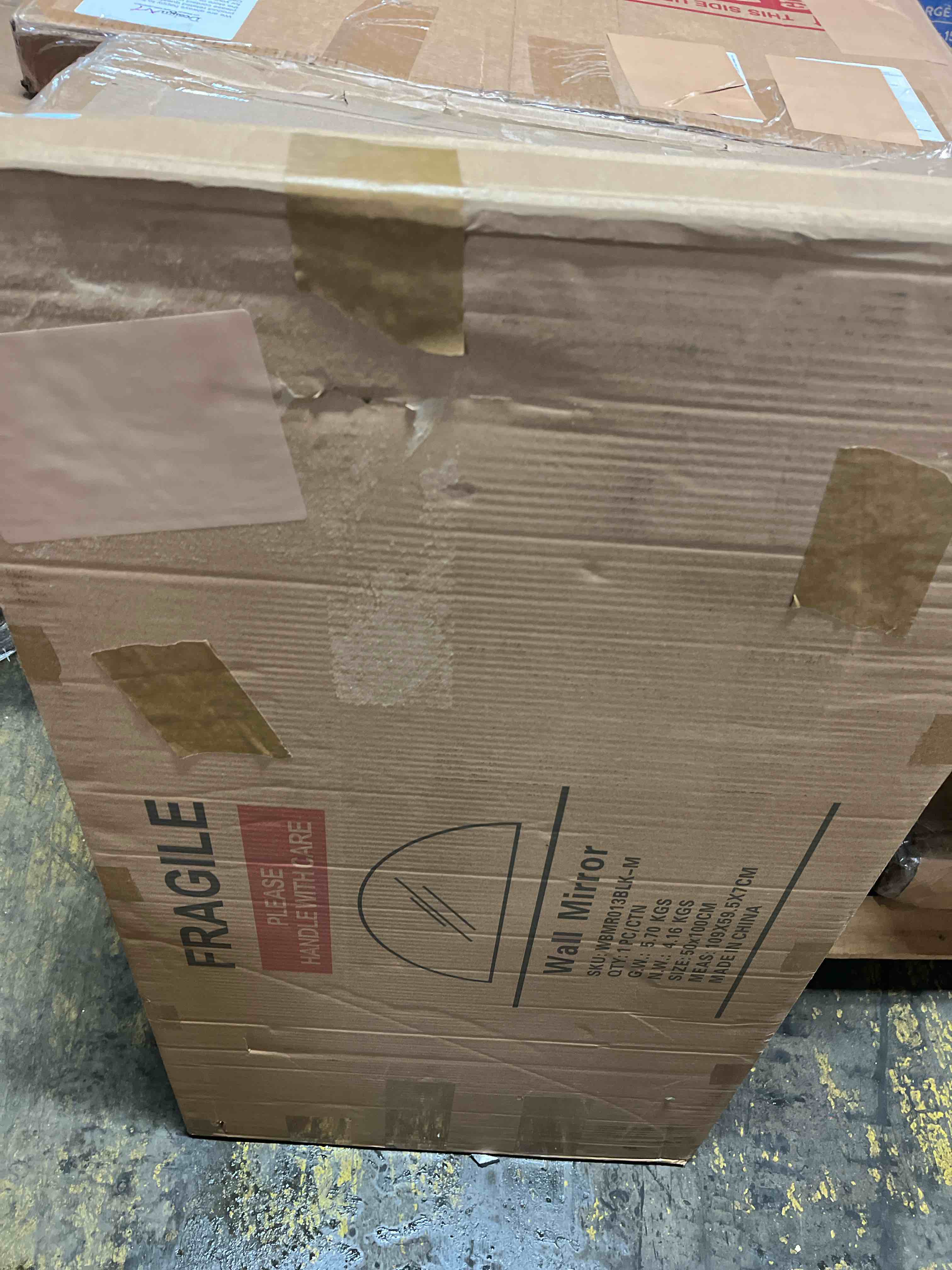 Condition photo showing New/Like New for Arched Aluminum Frame Wall Mirror with Tempered Glass for Bathroom, Living Room, Entryway