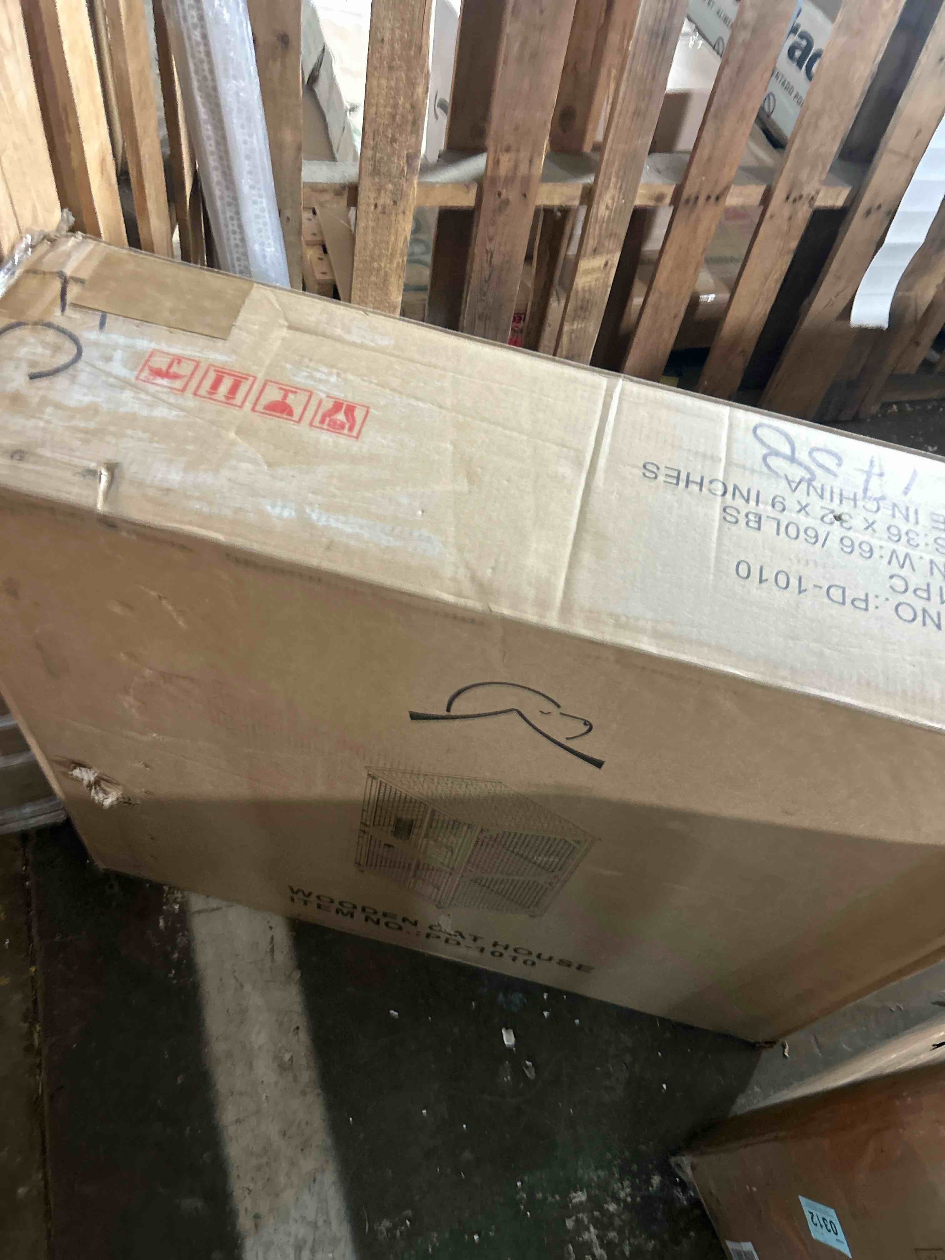 Condition photo showing New/Like New for Genish Portable Cat Cage