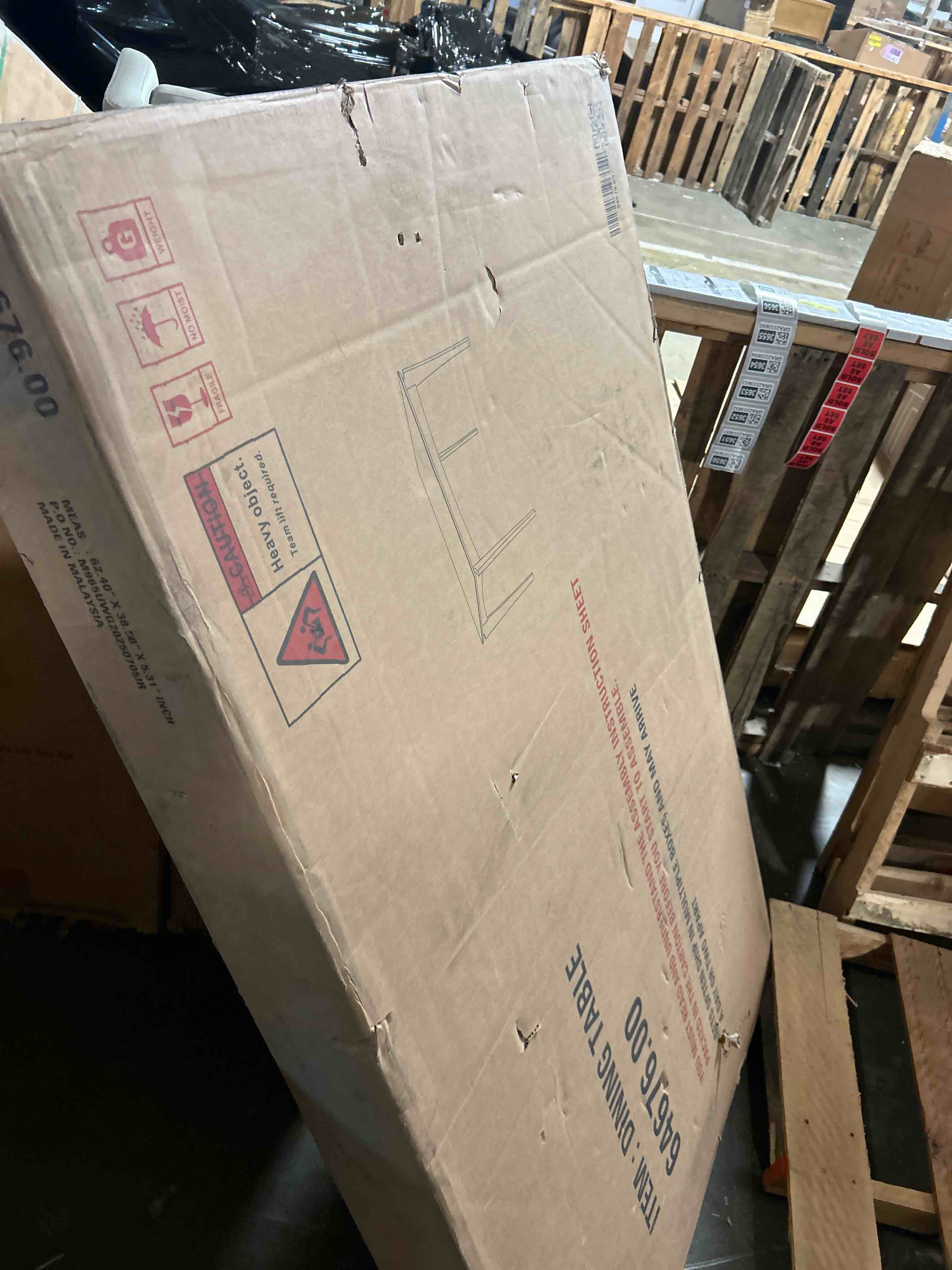 Condition photo showing New/Like New for 6 person dining table 