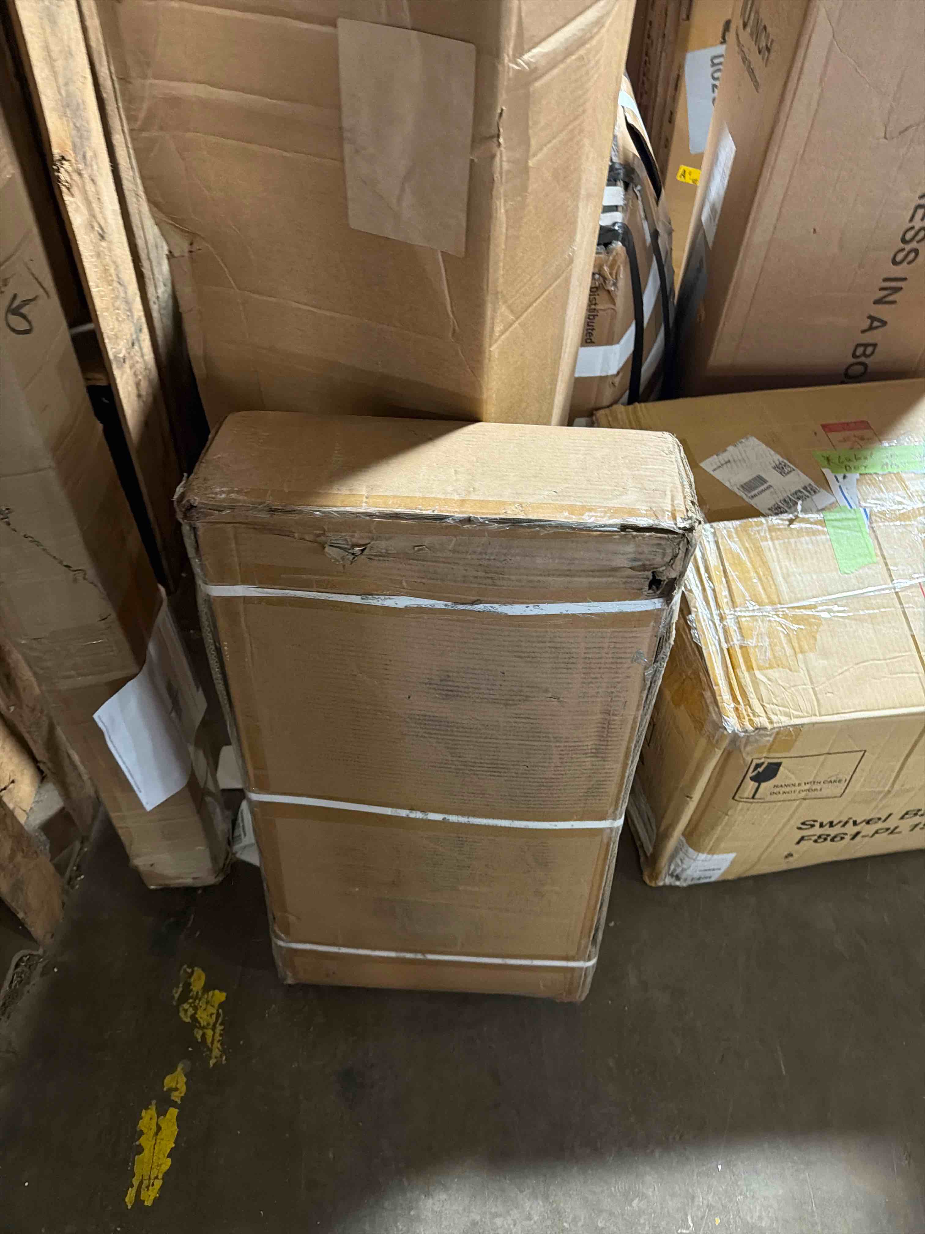 Condition photo showing New/Like New for VEVOR Engine Stand, 1300 lbs (3/5 Ton) Rotating Engine Motor Stand with 360 Degree Adjustable Head, Cast Iron Motor Hoist Dolly, 4-Caster, 4 Adjustable Arms, for Vehicle Maintenance, Auto Repair