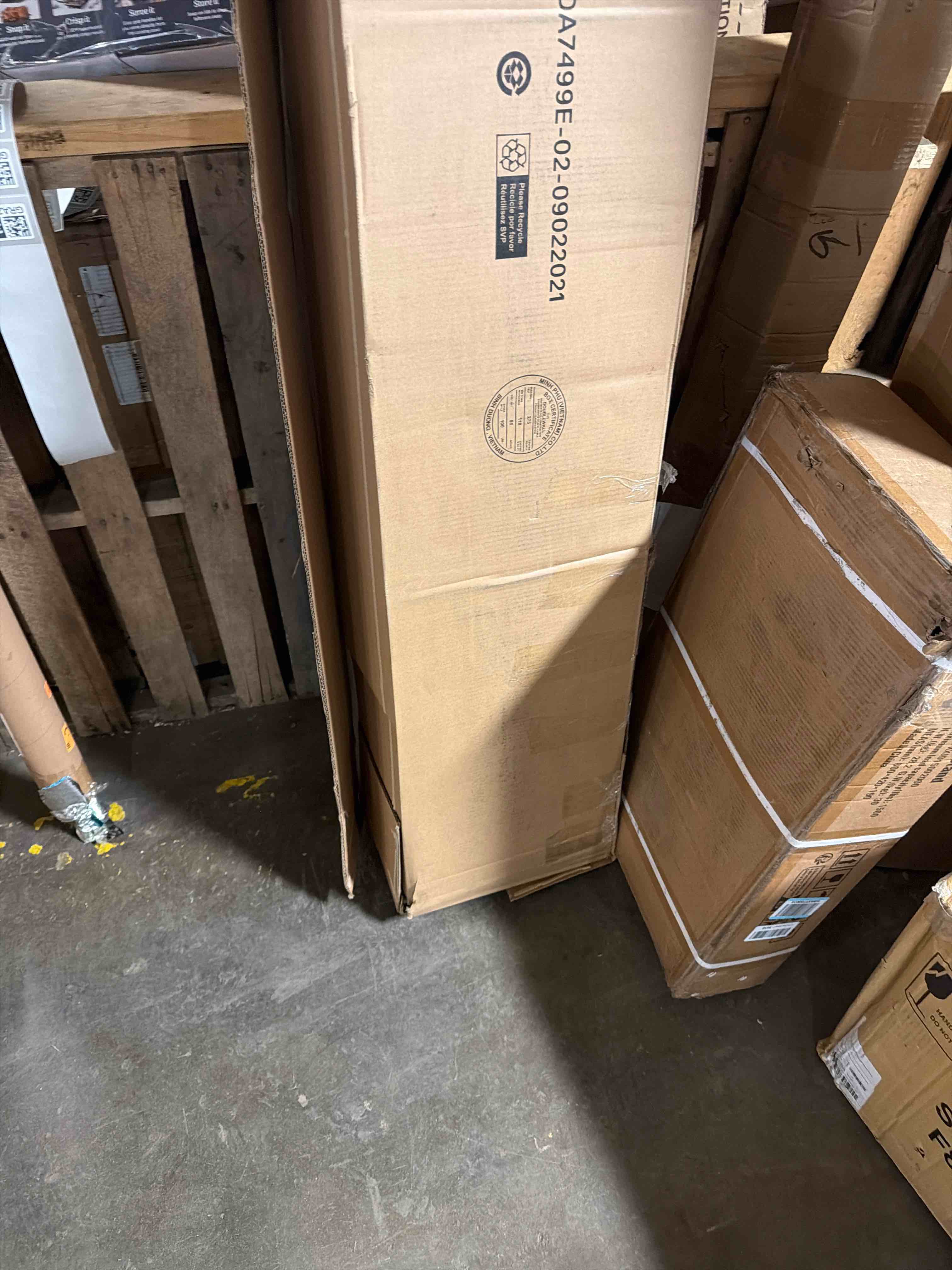 Condition photo showing New/Like New for SHA CERLIN Metal Bunk Bed Twin Over Full Size with Removable Stairs, Heavy Duty Sturdy Frame with 12" Under-Bed Storage for Teen & Adults, Teens, No Box Spring Needed, Black