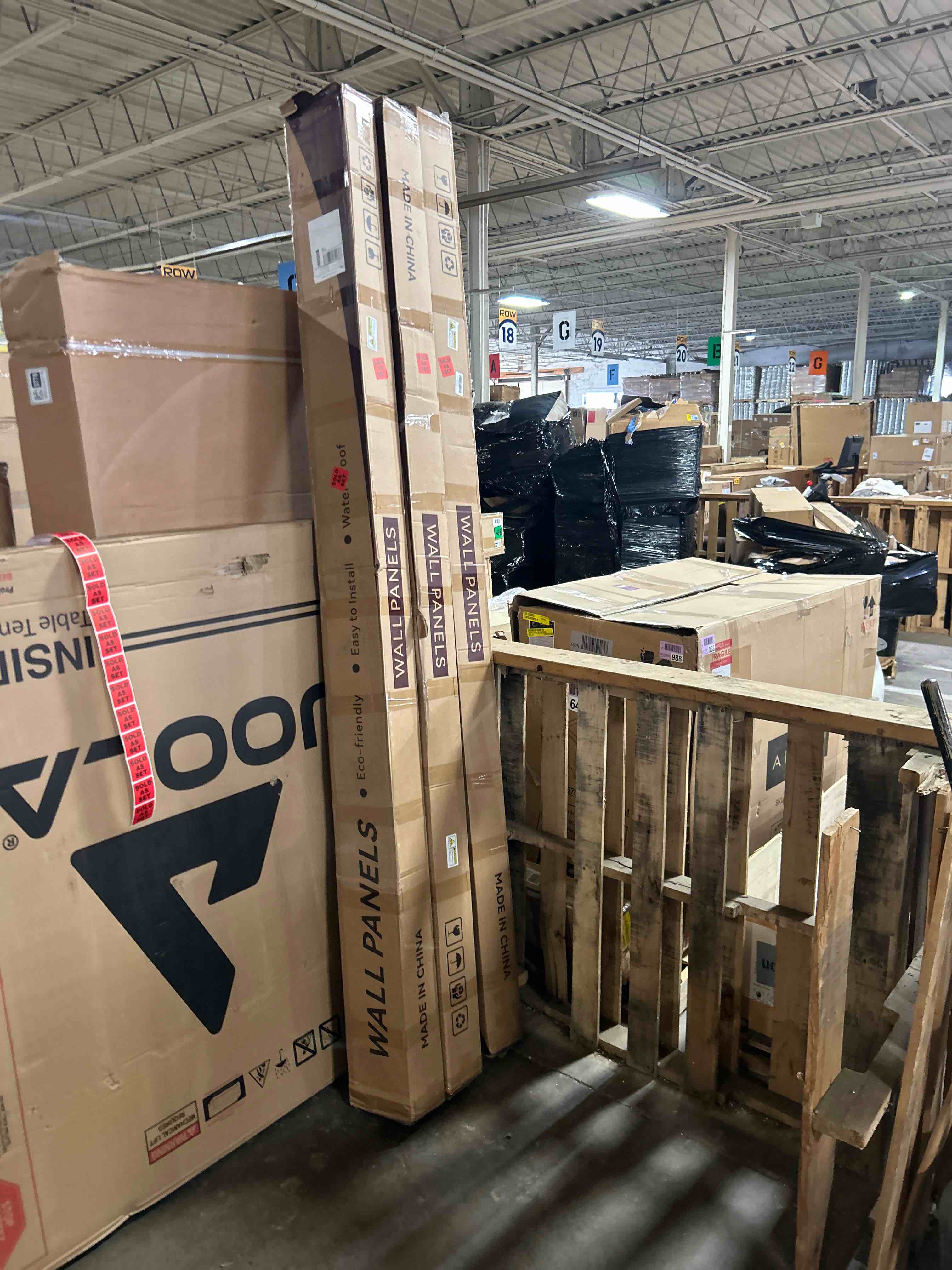 Condition photo showing New/Like New for WPC Slat Wall Panels 8 Pack 96" x 6.6", Waterproof Fluted Wall Paneling, Accent 3D Wall Panel for Wall Decor, Bathroom, Bedroom, Office - High Grille Black (Cover Approx.35 sq.ft)(set of 3)