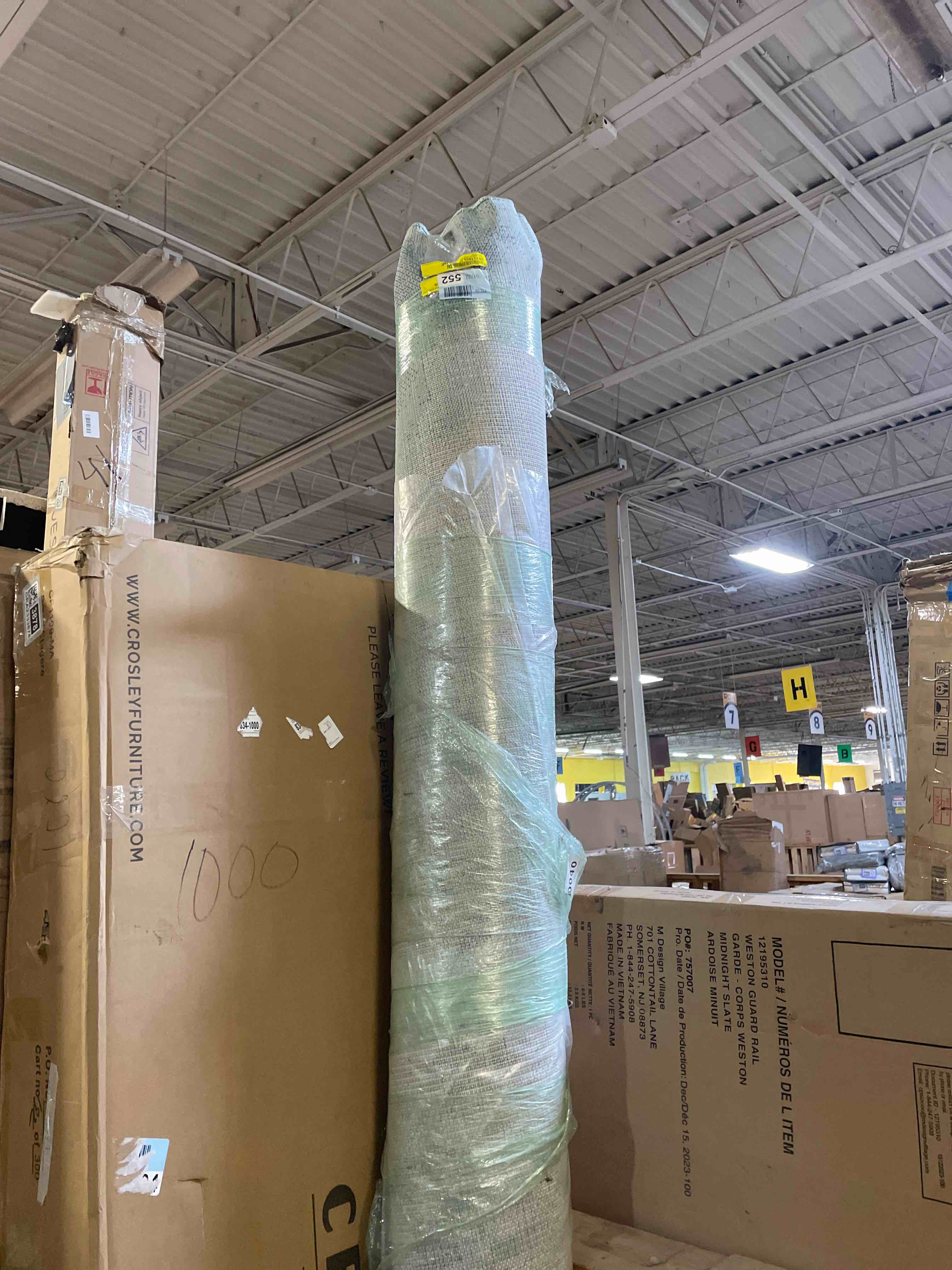 Condition photo showing New/Like New for Sevim Abstract Indoor Rug 8x12 