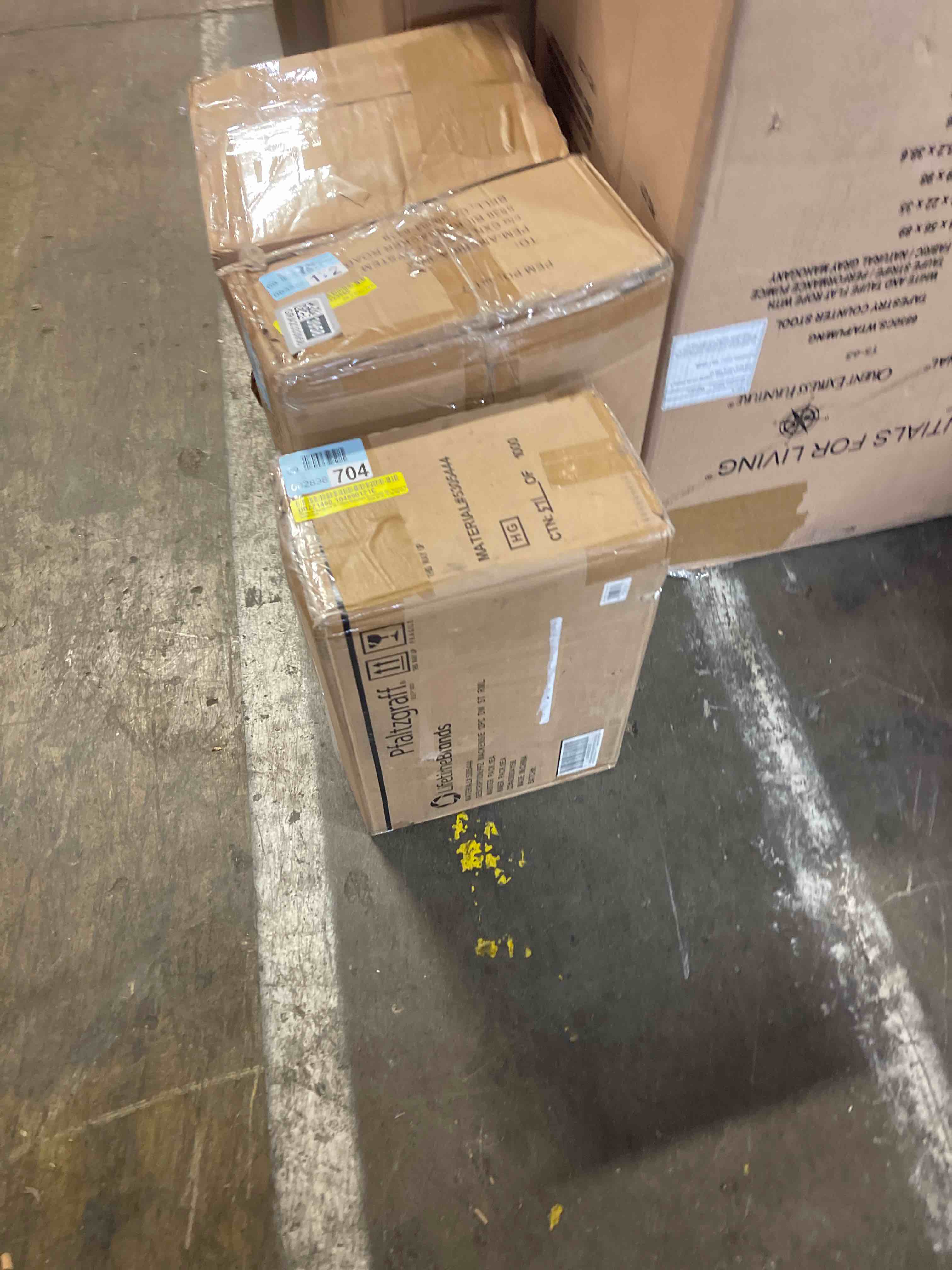 Condition photo showing New/Like New for Pfaltzgraff Mackensie 12 Piece Dinnerware Set, Service for 4, Multicolored