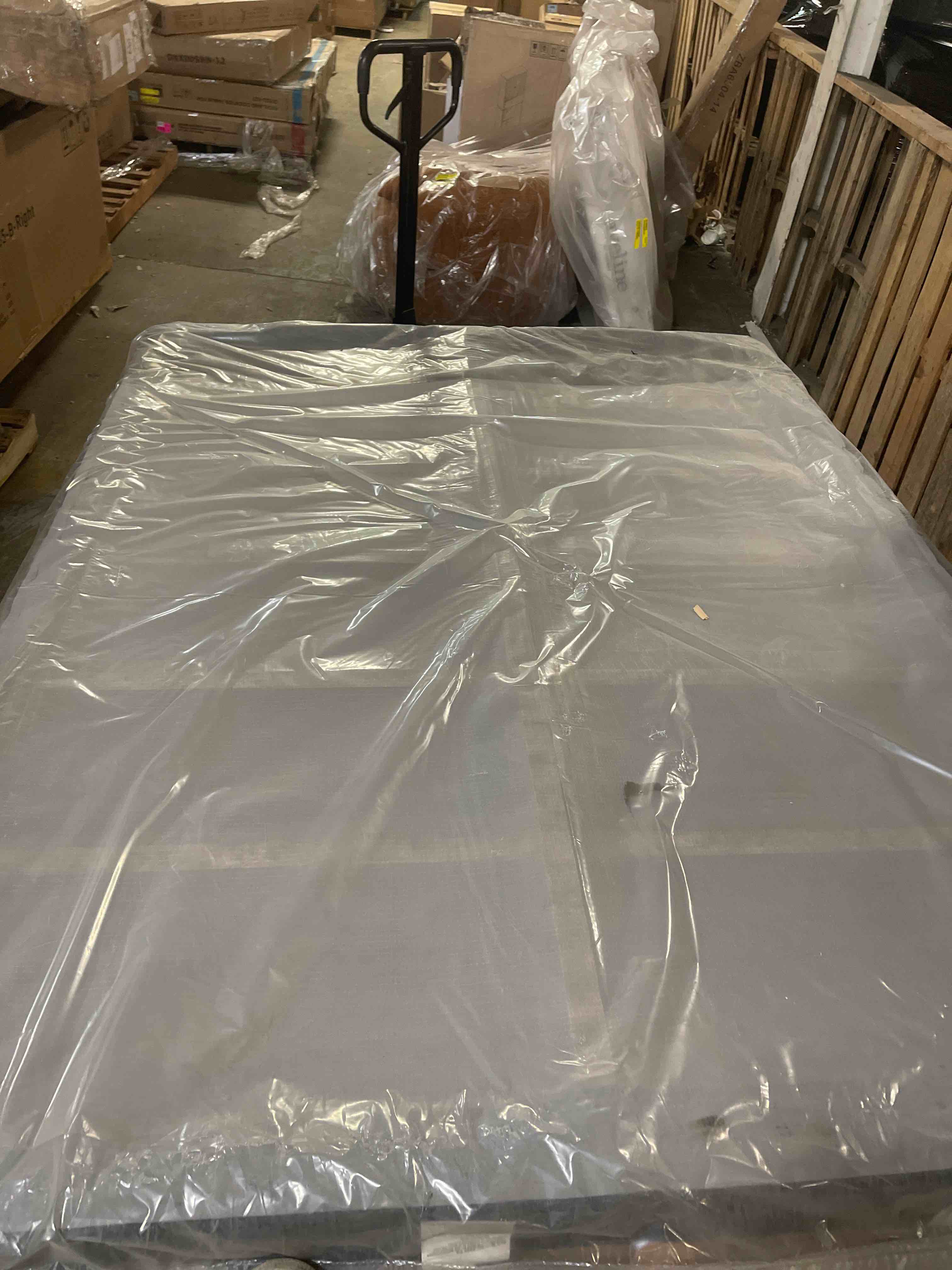 Condition photo showing New/Like New for Beautyrest Triton Foundation