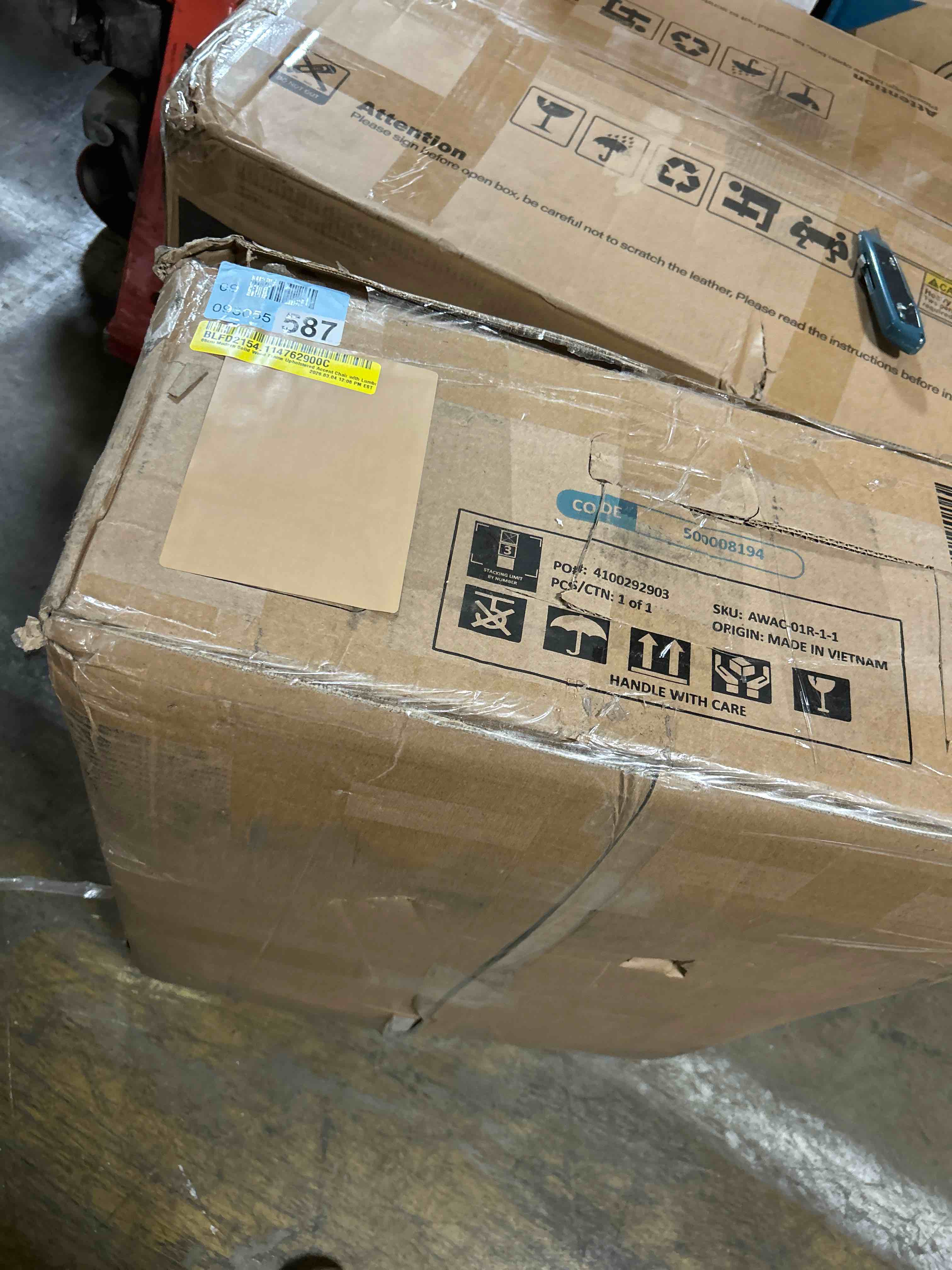 Condition photo showing New/Like New for Accent Chair, Comfy Upholstered Living Room Chairs with High Tufted Backrest and Pillow, Wingback Reading Chair with Solid Wood Legs for Bedroom/Office, Chenille Fabric, Beige