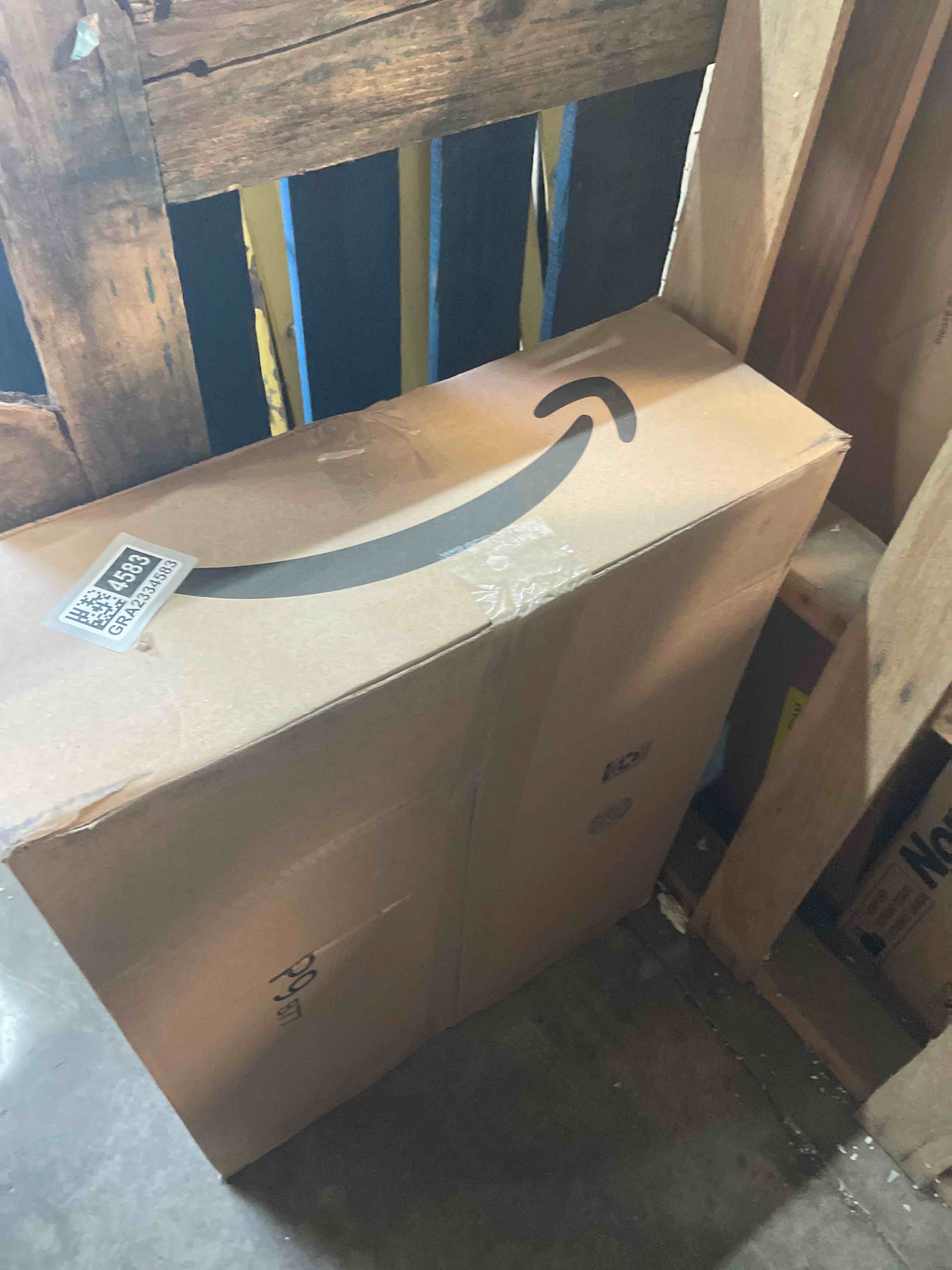 Condition photo showing New/Like New for ClosetMaid 8033 4-Tier Wall Rack, 18.75" W x 25.75" H x 5" D, White 18-Inch Wide 4-Tier