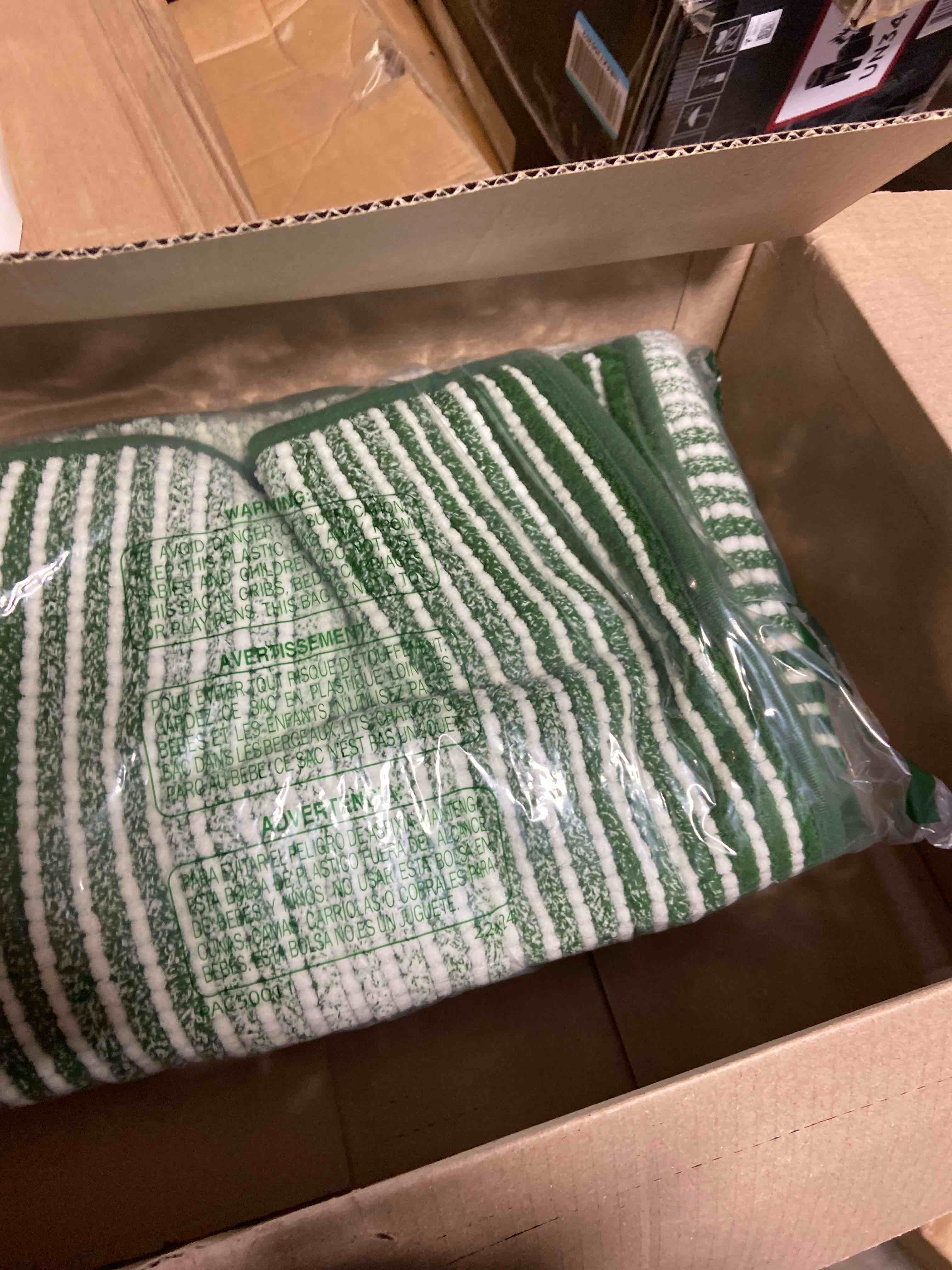 Condition photo showing New/Like New for Bathroom Rugs and Mats Sets, 2 Piece Thick Absorbent Chenille Bath Mat Rug Set Non Slip, Soft Shaggy Bath Room Floor Mats for Bathroom, Machine Washable (Hunter Green, 20" x 47" Plus 20" x 32") 20" x 47" Plus 20" x 32" Hunter Green