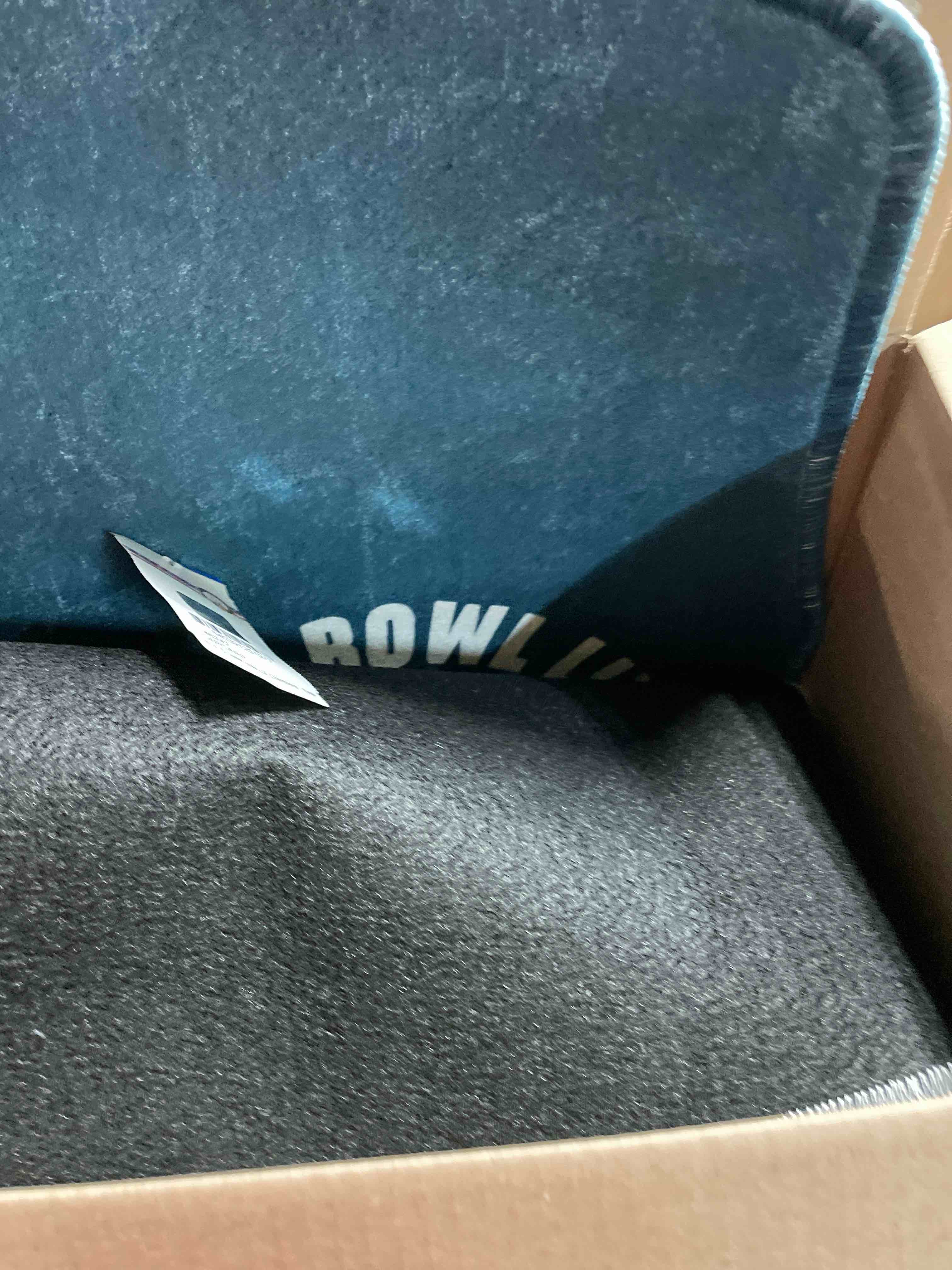 Condition photo showing Good Condition for FANMATS 46242 2024-25 Super Bowl LIX Champions - Philadelphia Eagles 2-pc Carpet Car Mat Set | Green | 17"x27" | Super Bowl LIX Champions Logo