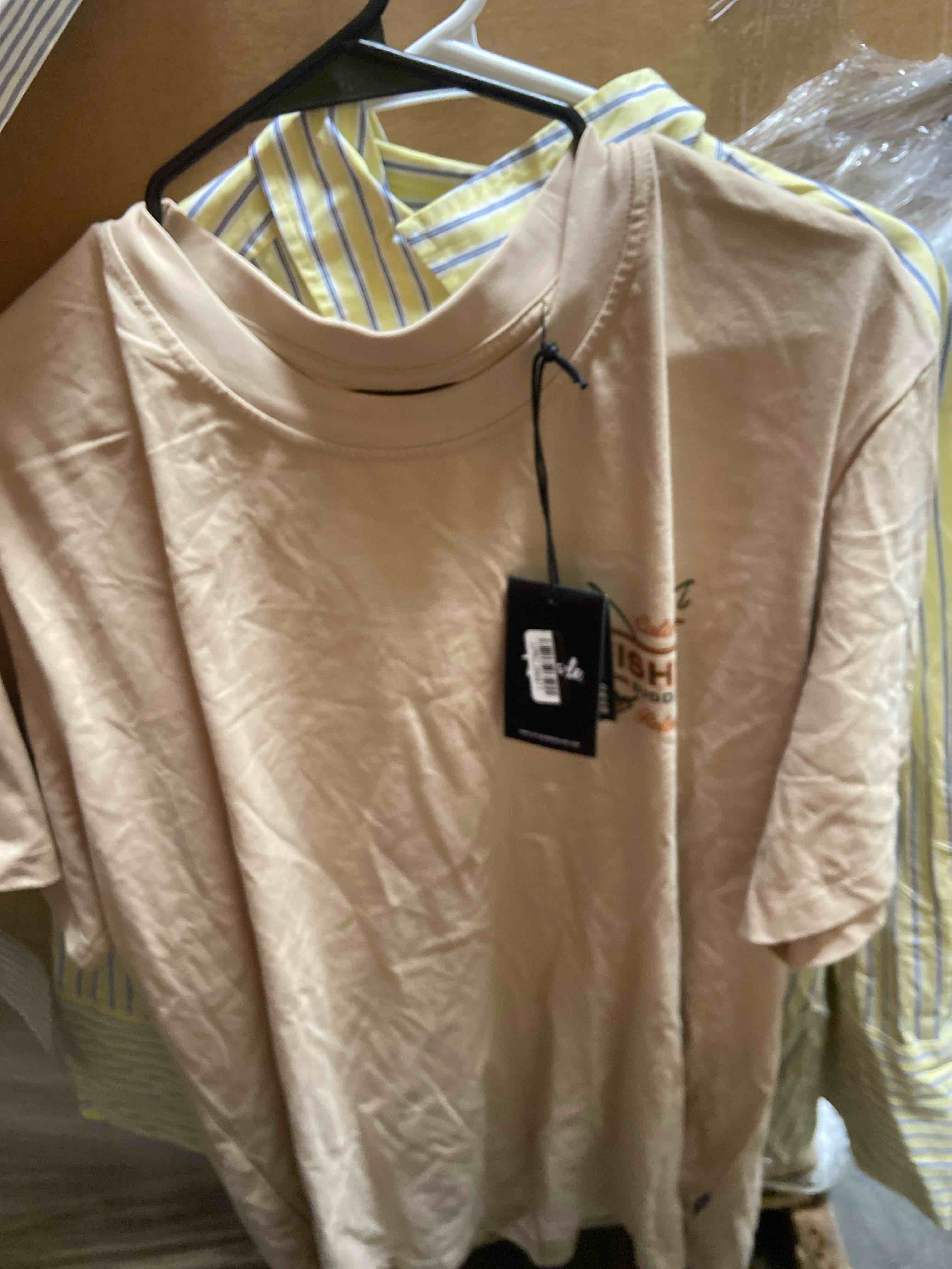 Condition photo showing New/Like New for waggle men's fishing buddies t-shirt - tan xl