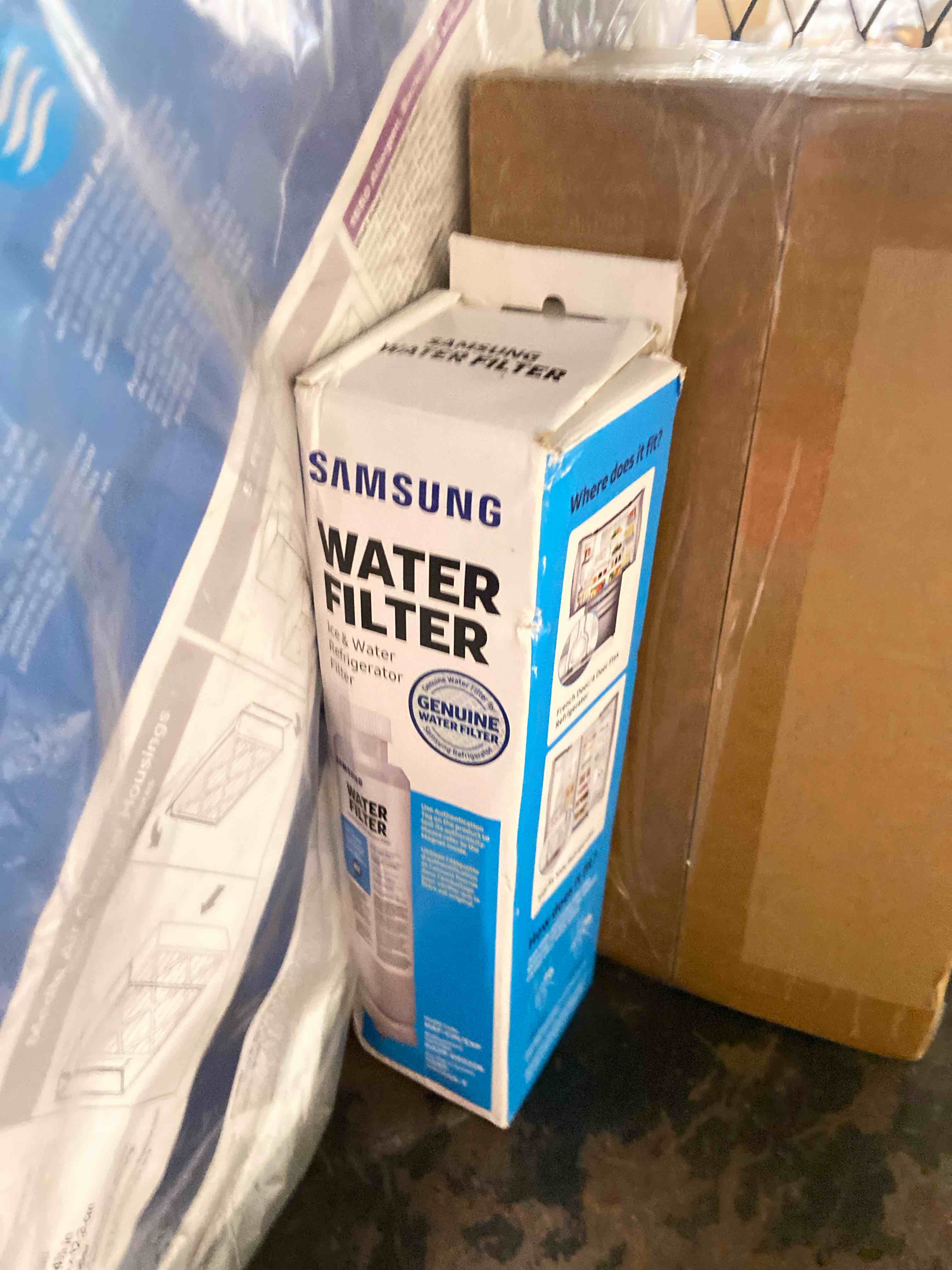 Condition photo showing New/Like New for water filter for select samsung refrigerators - white