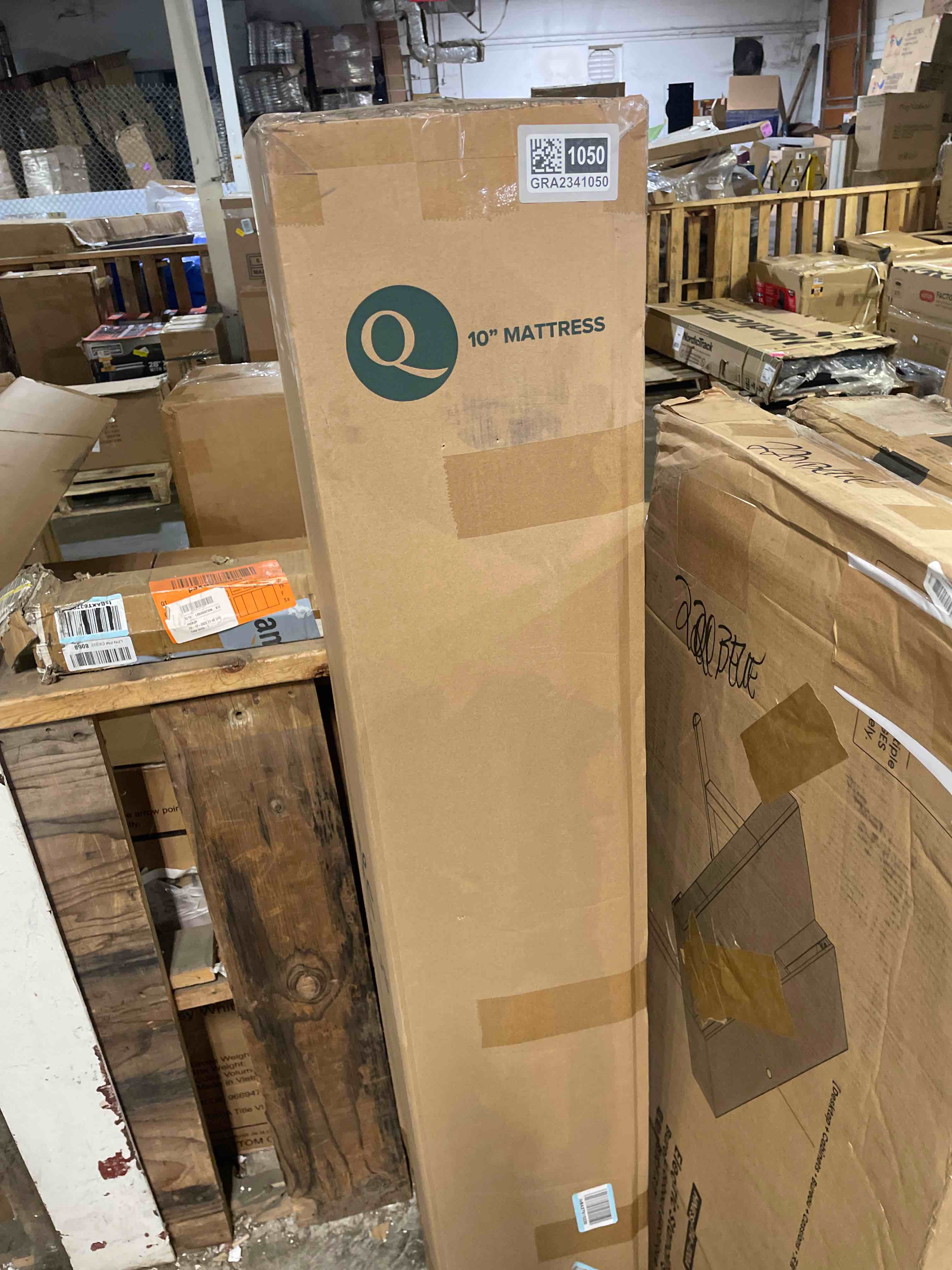 Condition photo showing New/Like New for zinus 10 inch queen green tea essential memory foam mattress, medium feel | all-night freshness & breathability, soothing pressure relief, just-right medium feel, certipur-us & oeko-tex certified white queen 10" new small box