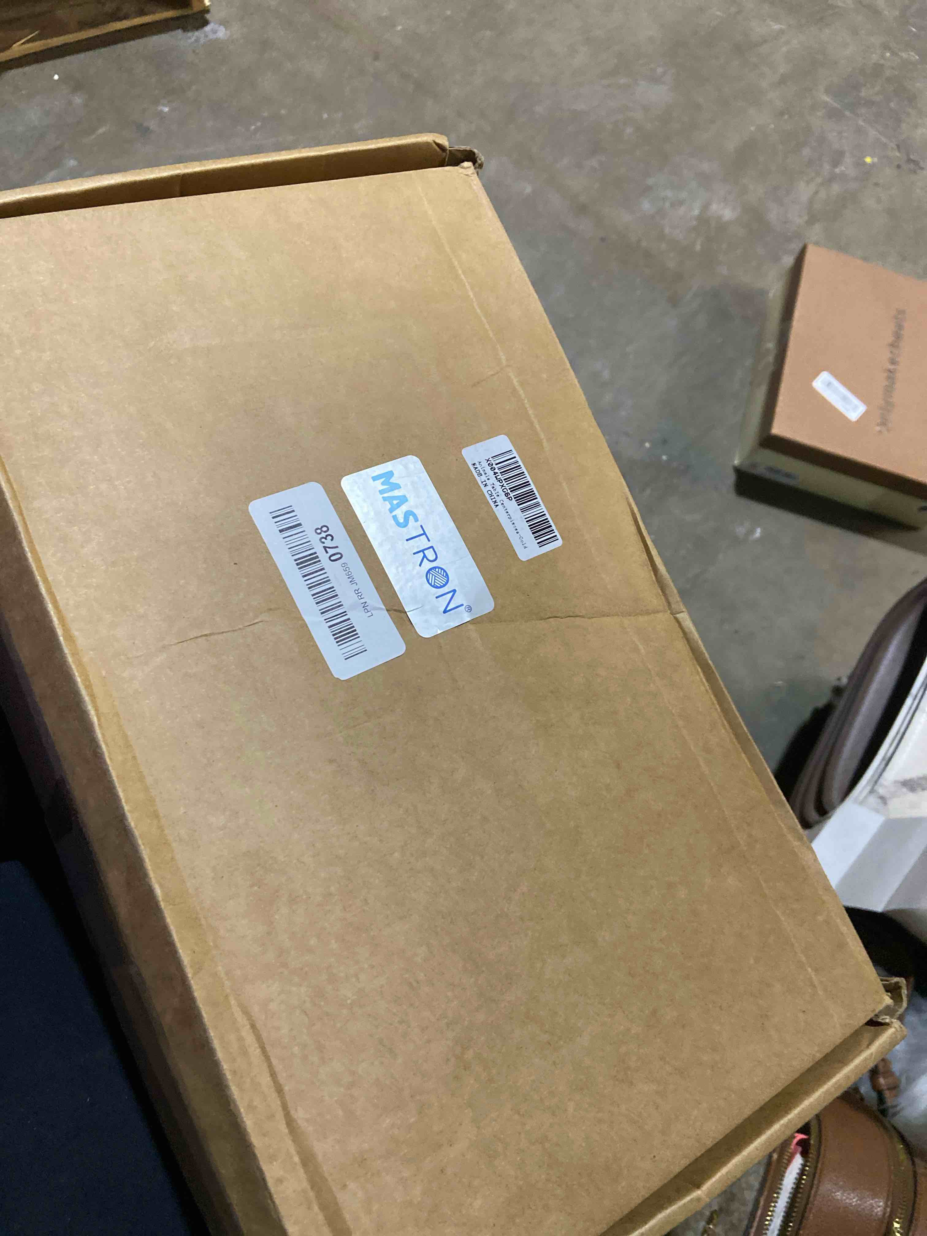 https://s3.amazonaws.com/lotting-images-prod/phillipi/GRA2343104_1789498478559.jpeg
