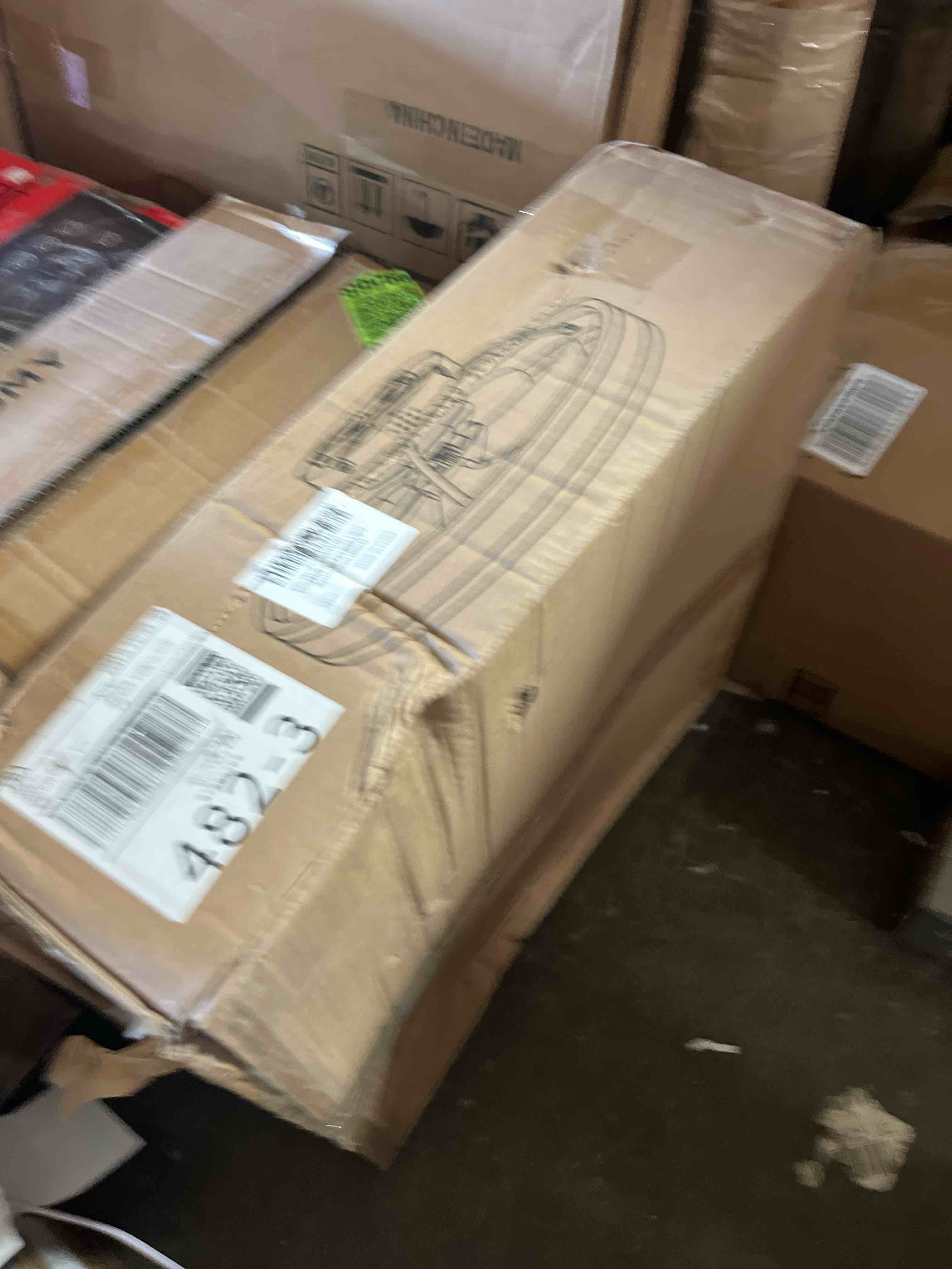 https://s3.amazonaws.com/lotting-images-prod/phillipi/GRA3487245_1757524605892.jpeg
