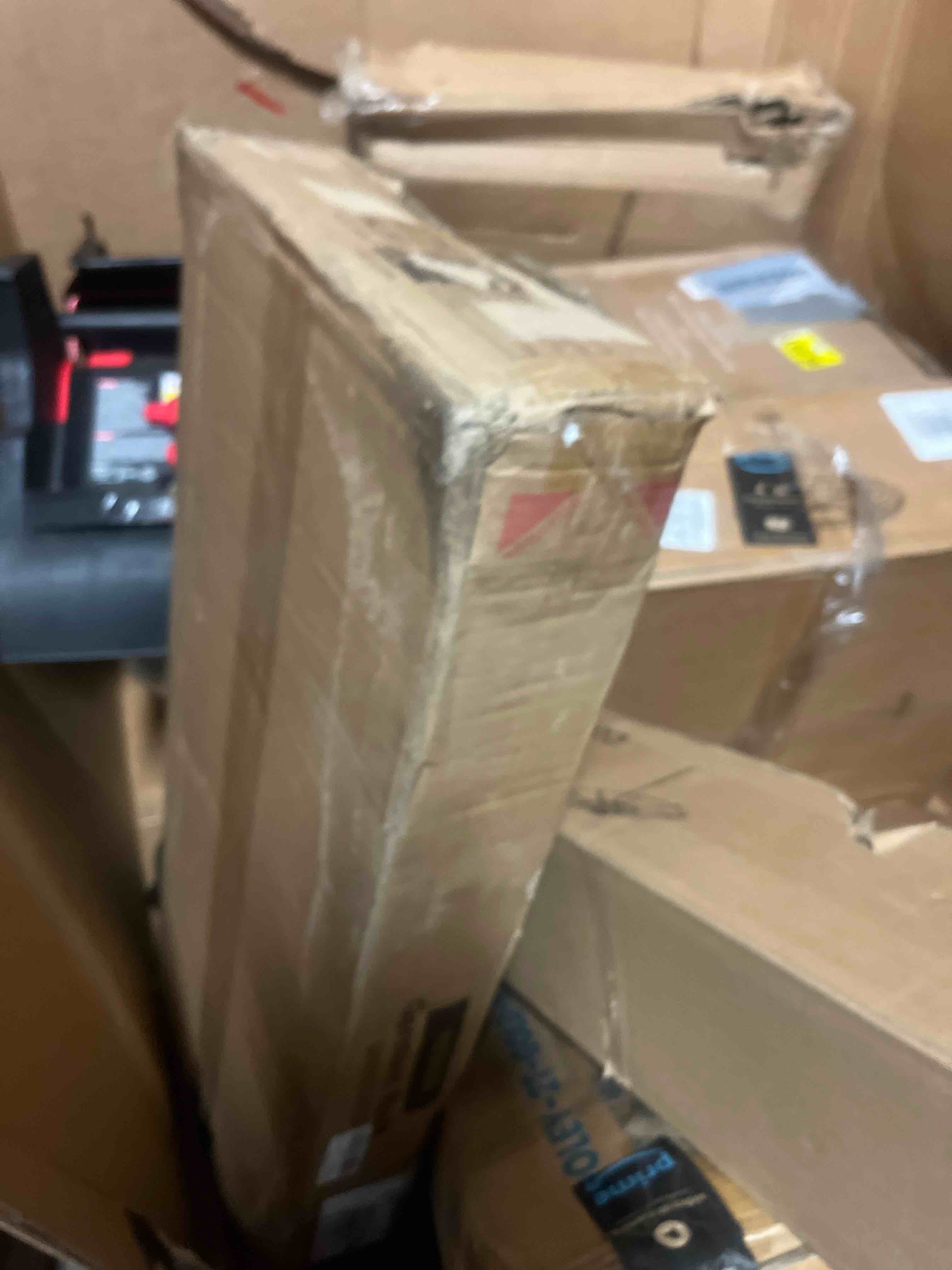 https://s3.amazonaws.com/lotting-images-prod/phillipi/GRA3487329_1757617357170.jpeg