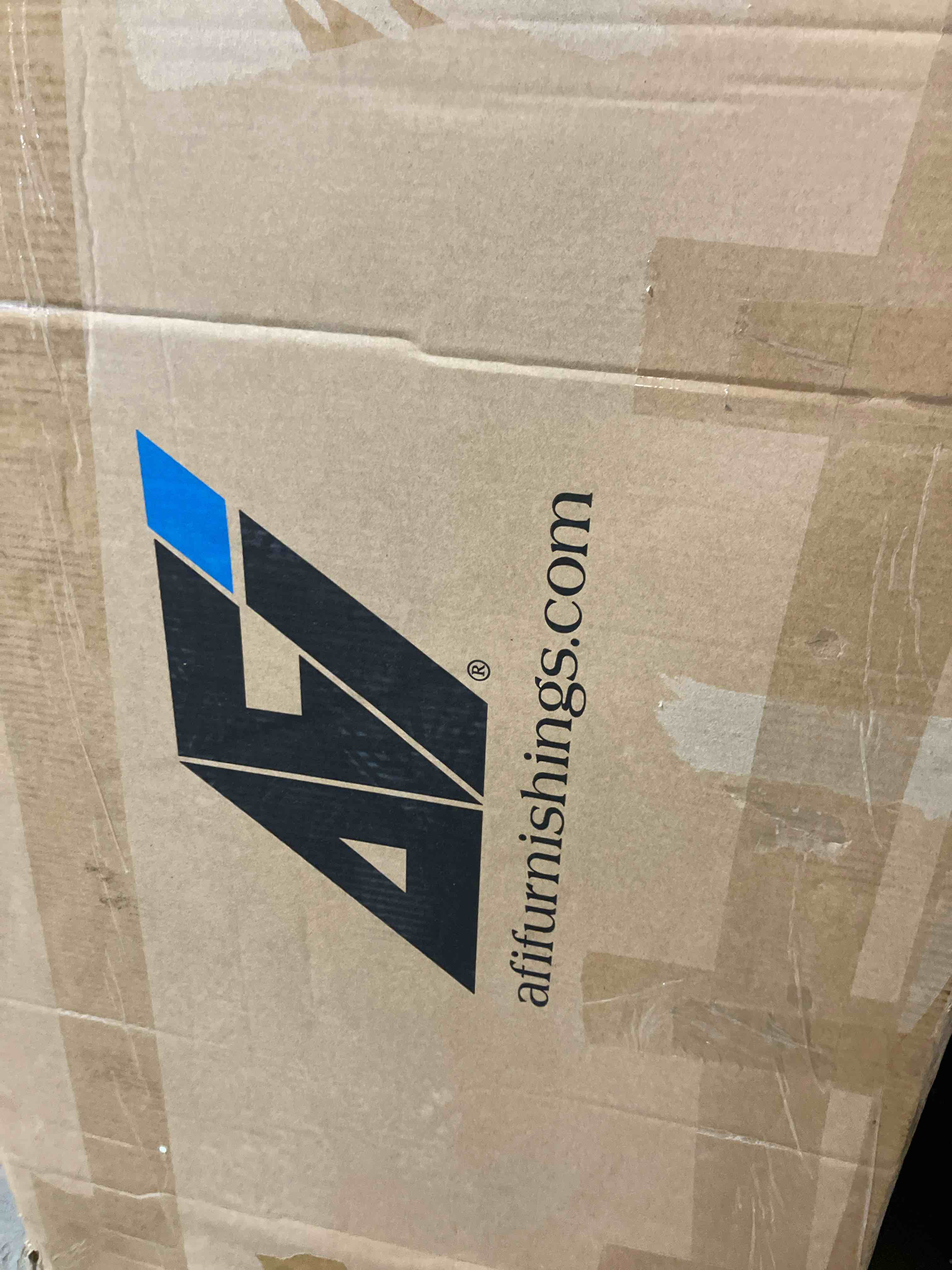 https://s3.amazonaws.com/lotting-images-prod/phillipi/GRA3487347_1757943169455.jpeg
