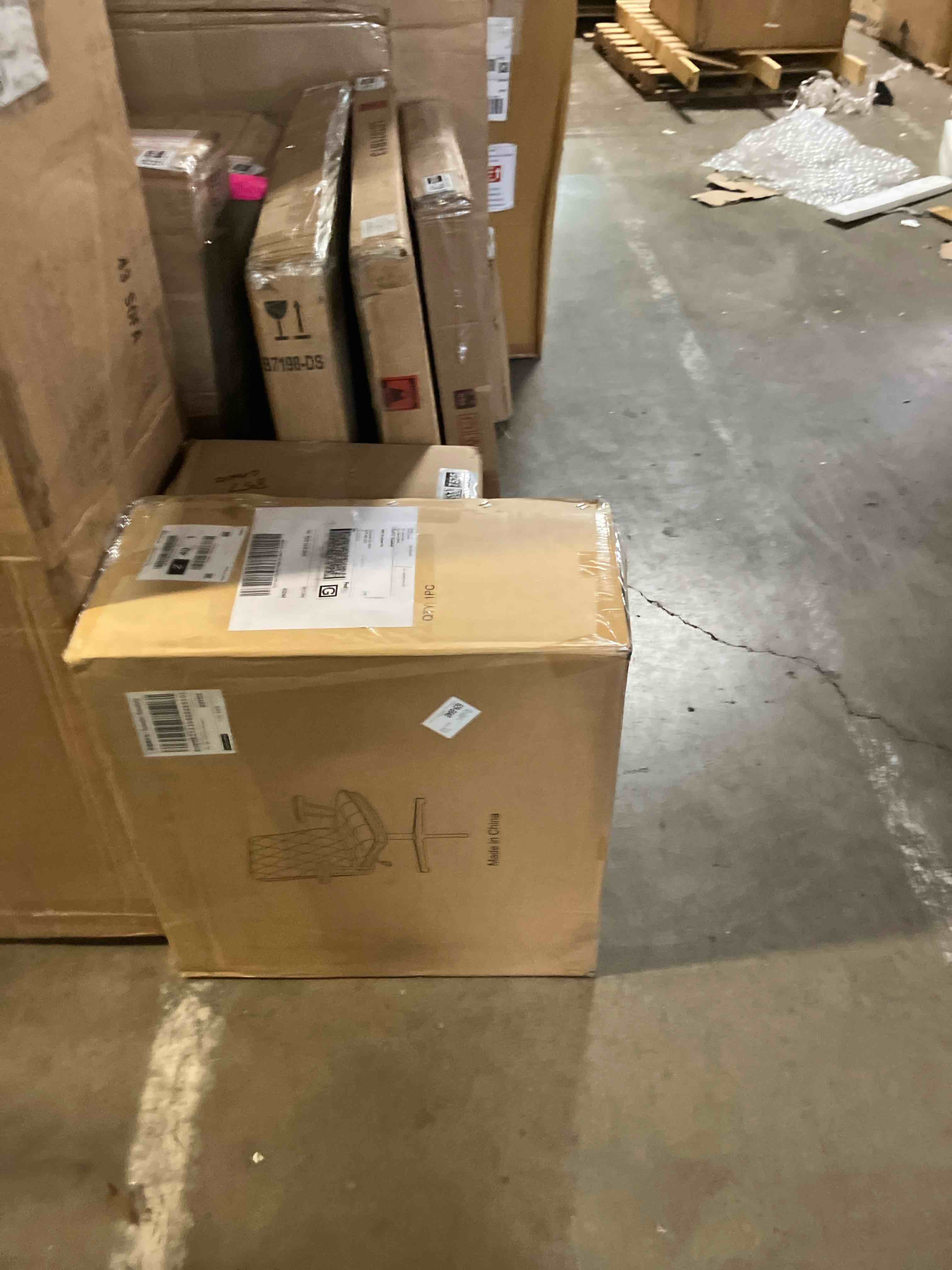 https://s3.amazonaws.com/lotting-images-prod/phillipi/GRA3487526_1758123163180.jpeg