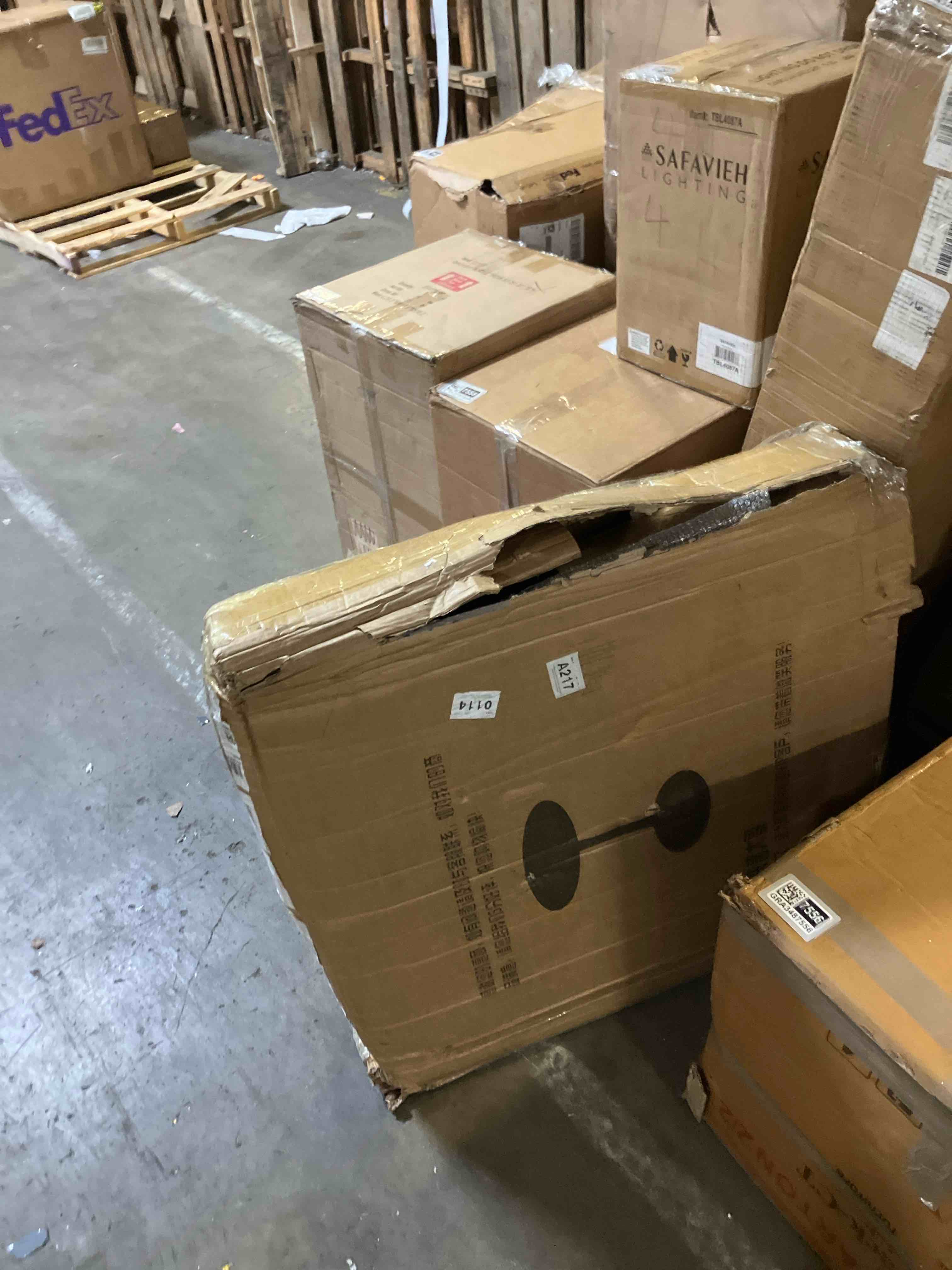https://s3.amazonaws.com/lotting-images-prod/phillipi/GRA3487562_1758130364154.jpeg