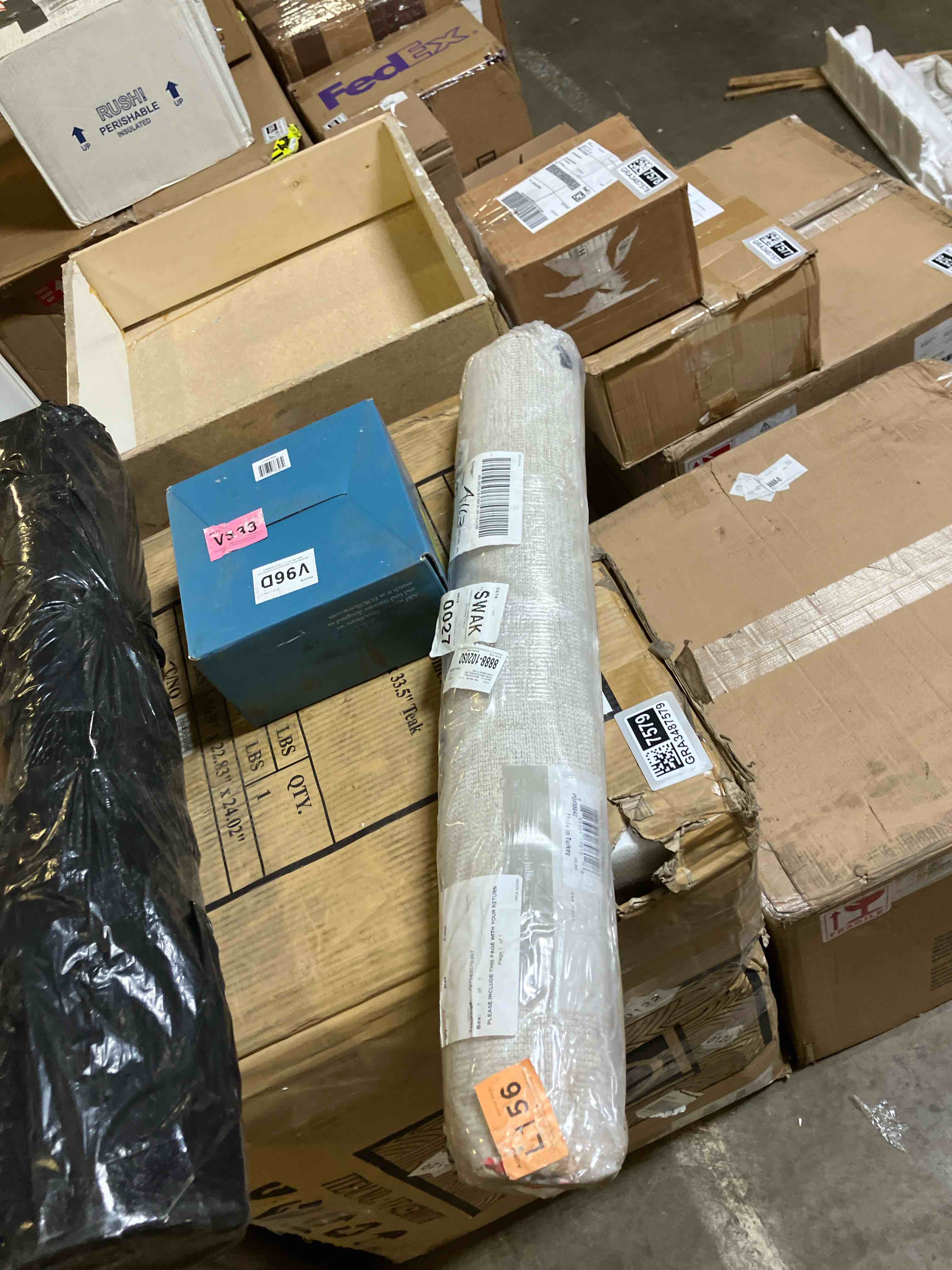 https://s3.amazonaws.com/lotting-images-prod/phillipi/GRA3487582_1758133276220.jpeg