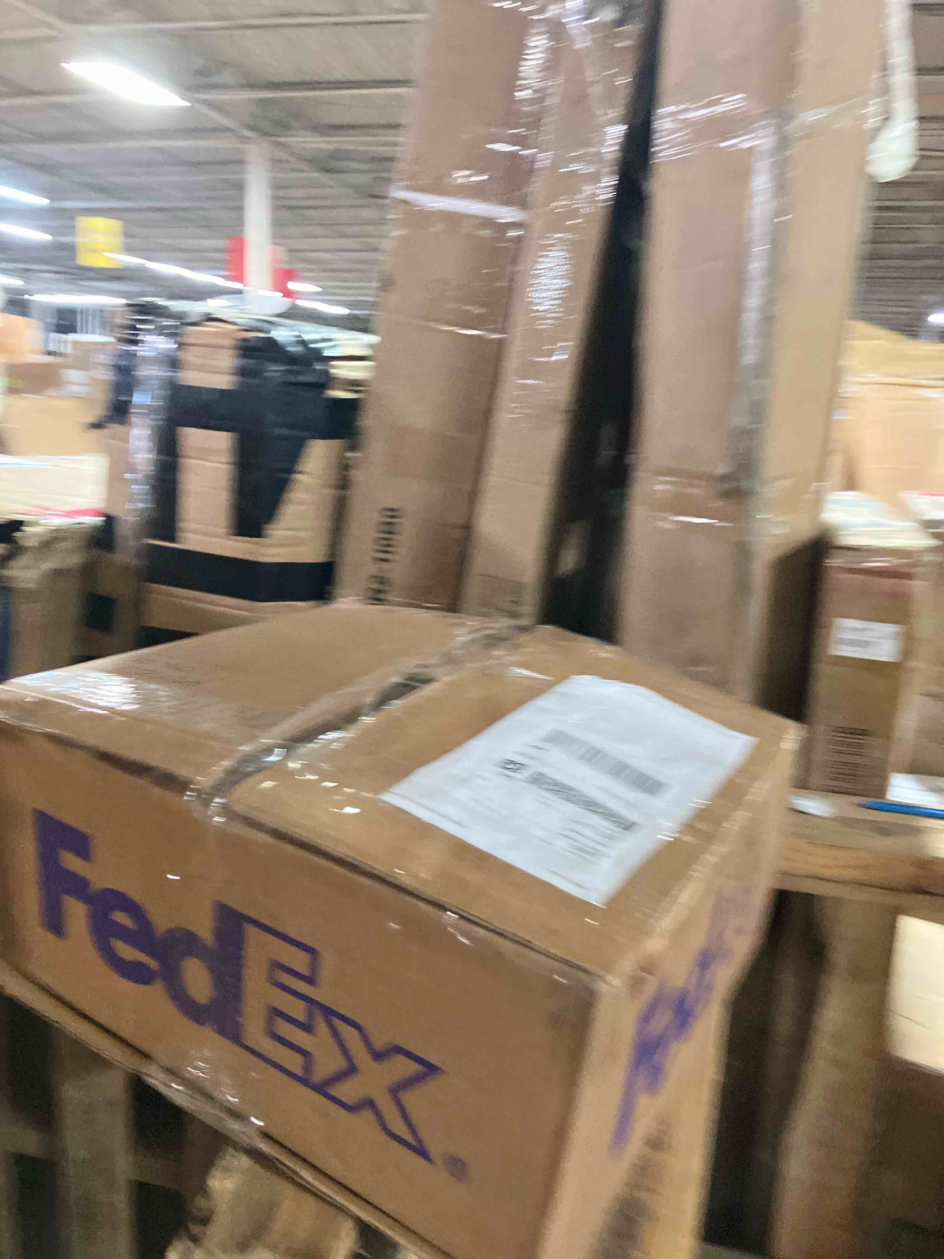 https://s3.amazonaws.com/lotting-images-prod/phillipi/GRA3487607_1758143500009.jpeg